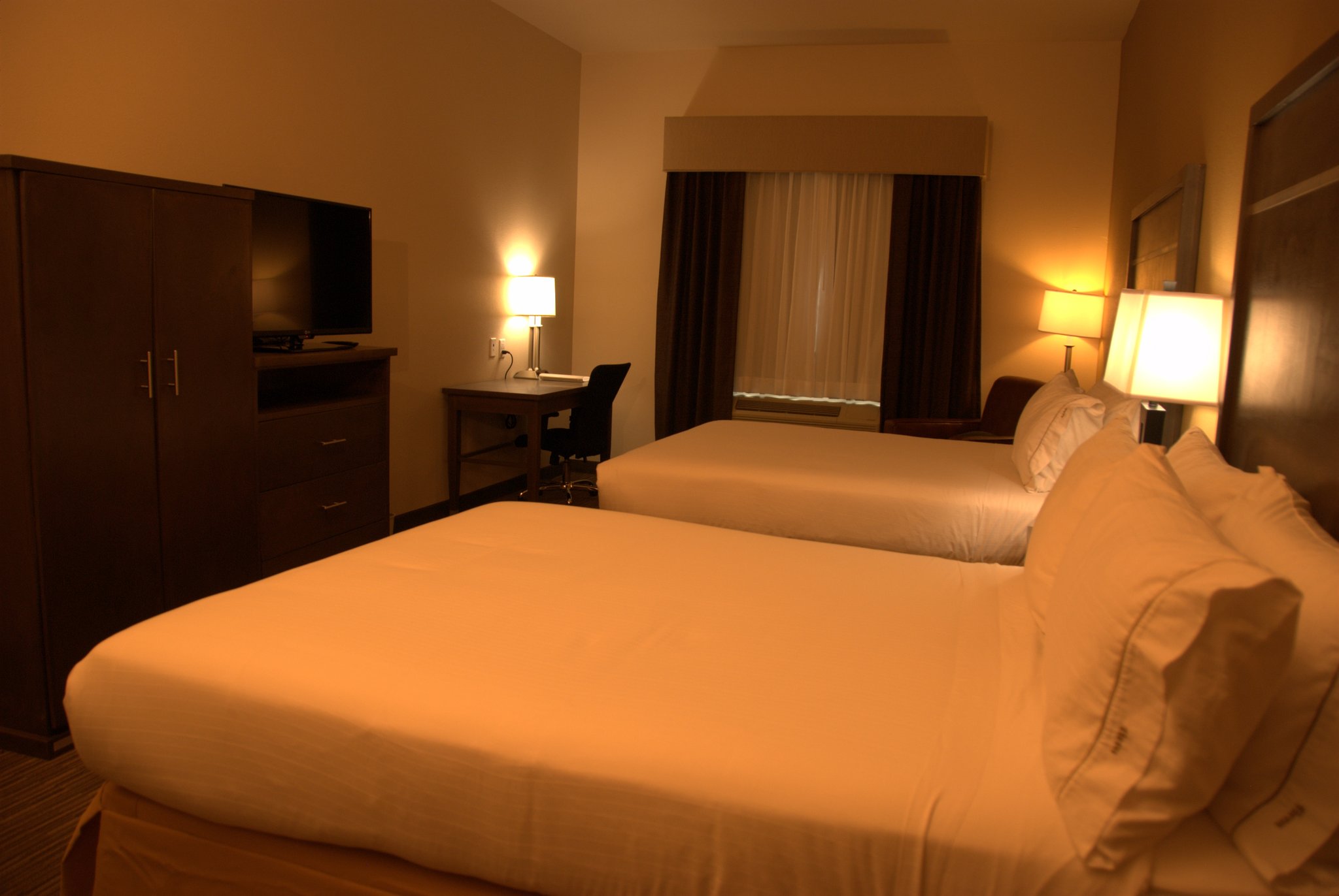 Holiday Inn Express & Suites Globe