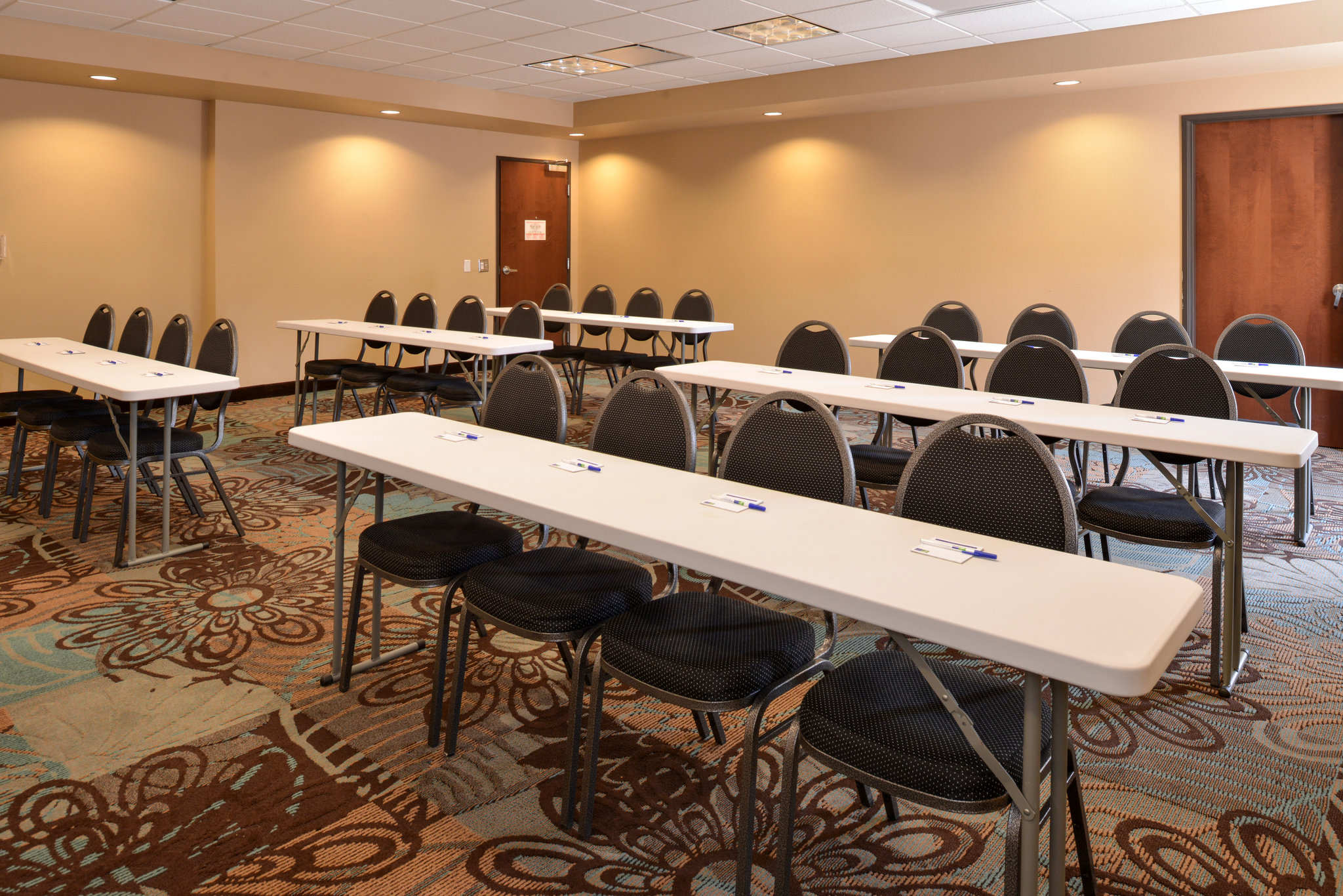 Holiday Inn Express & Suites Globe