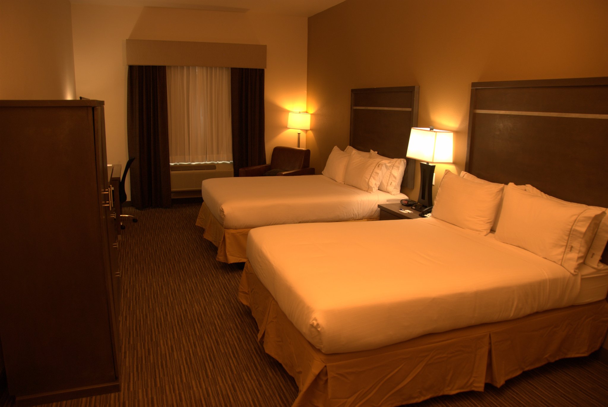 Holiday Inn Express & Suites Globe