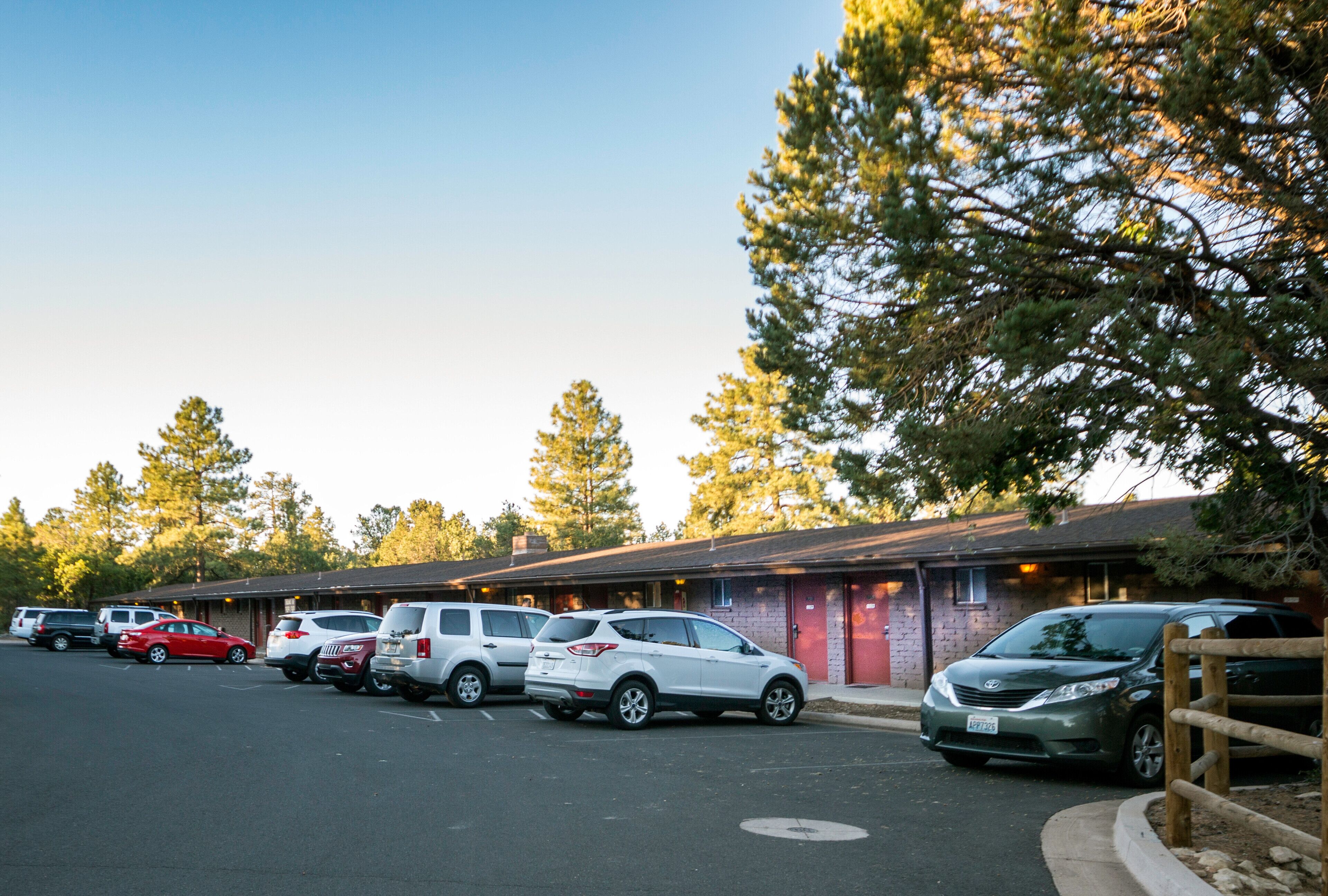 Yavapai Lodge East