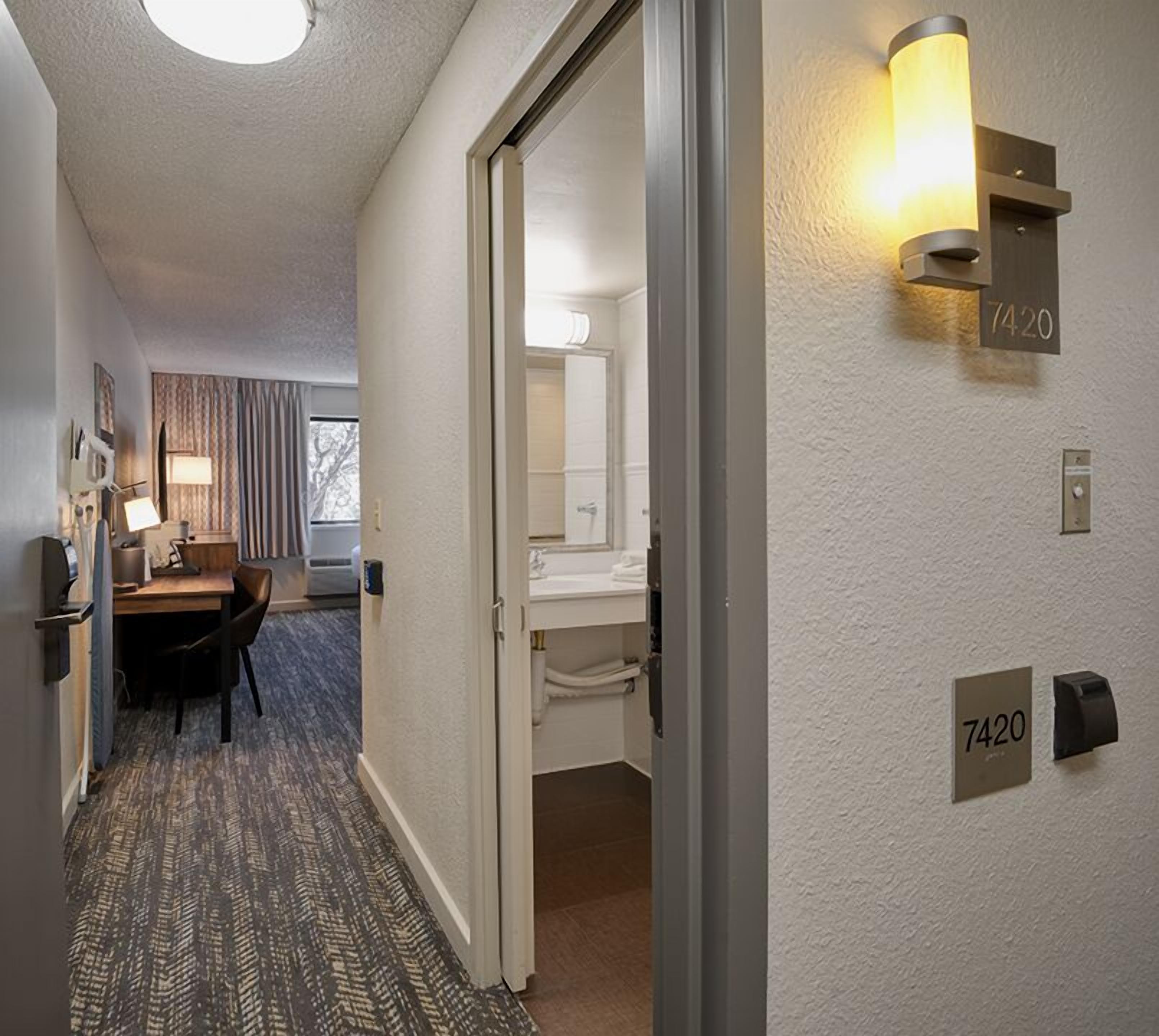 Yavapai Lodge East