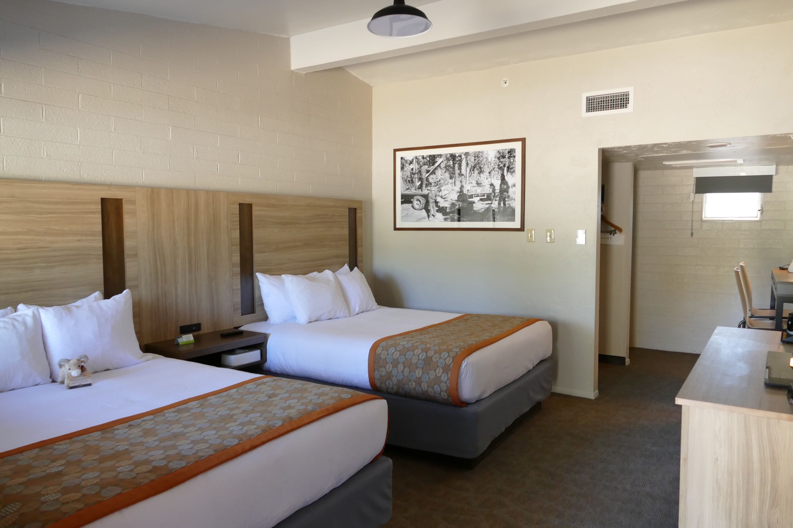 Yavapai Lodge West