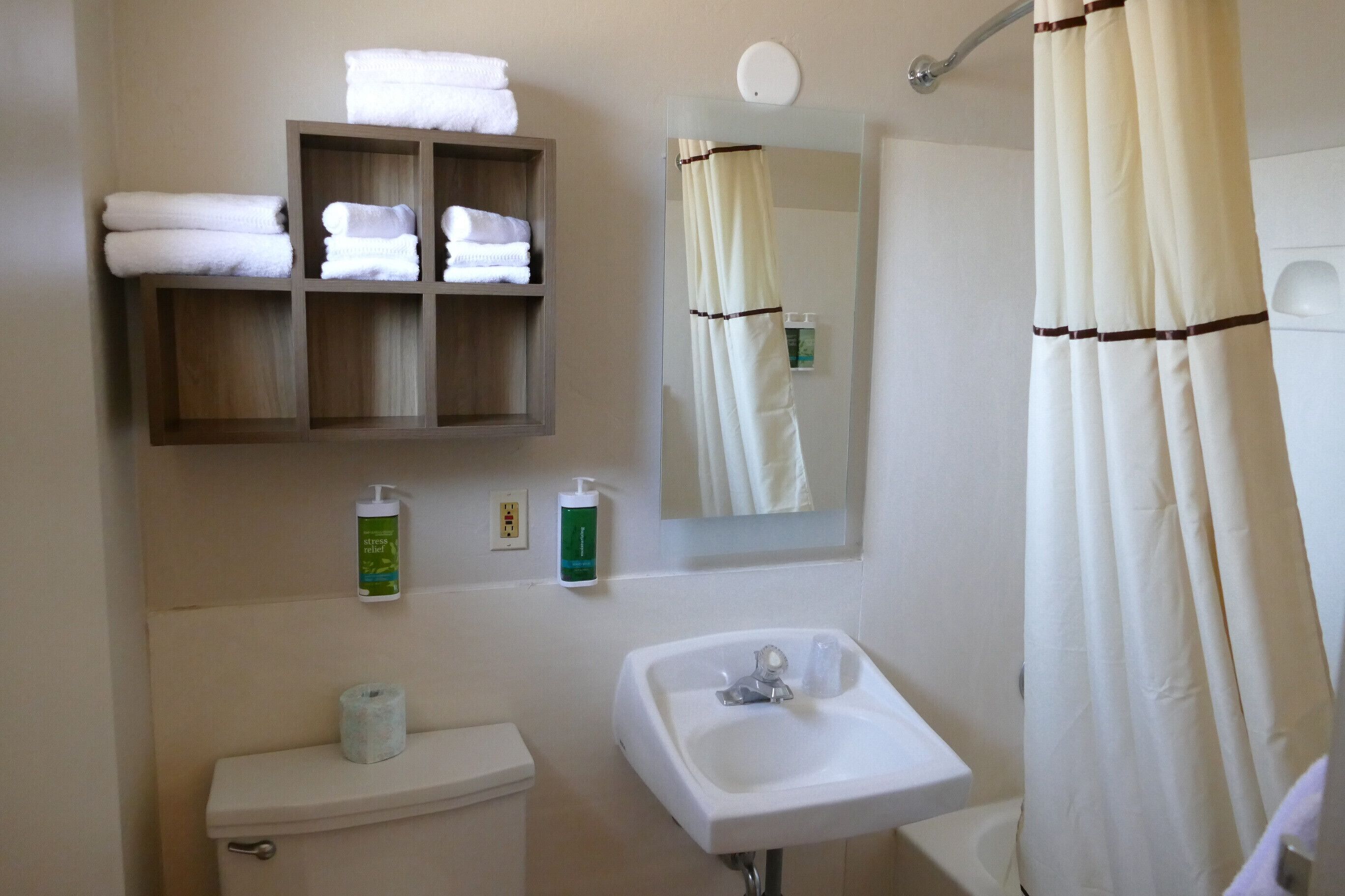 Yavapai Lodge West