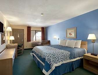Days Inn by Wyndham Holbrook