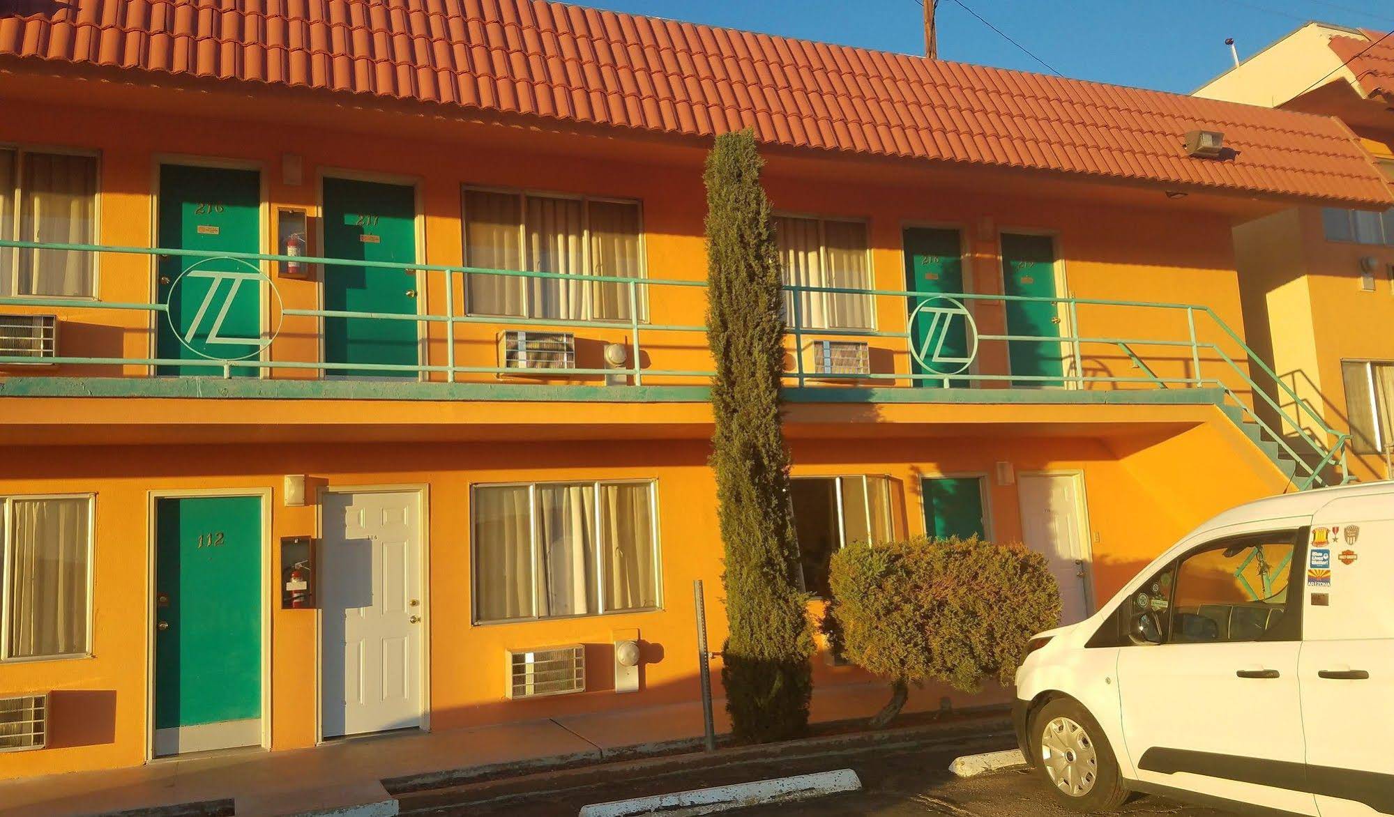 Ramblin Rose Motel