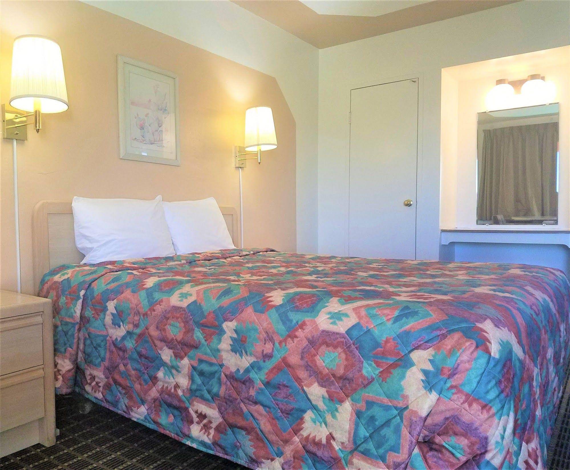 Ramblin Rose Motel