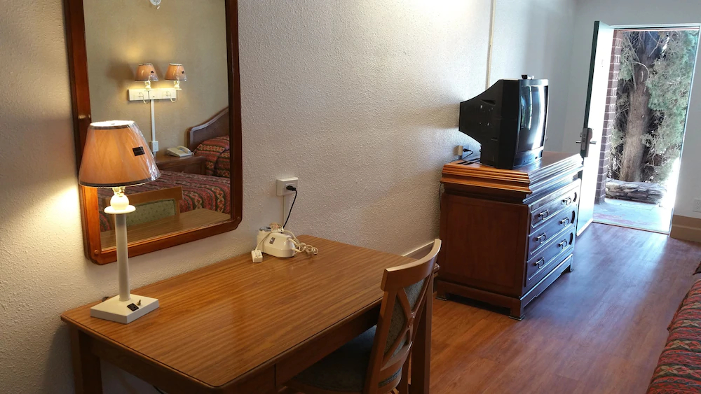 Tri-State Inn