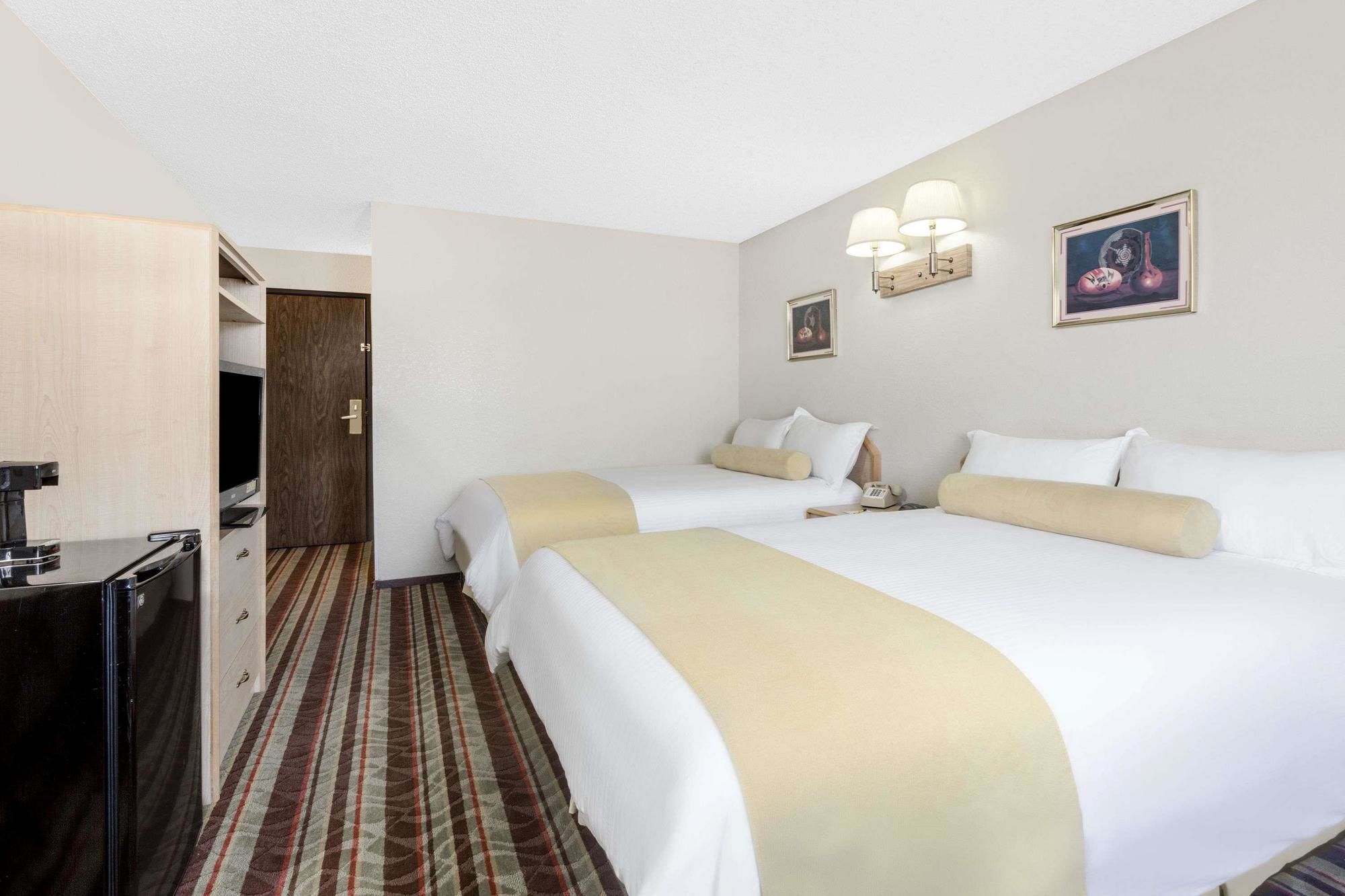 Super 8 by Wyndham Lake Havasu City