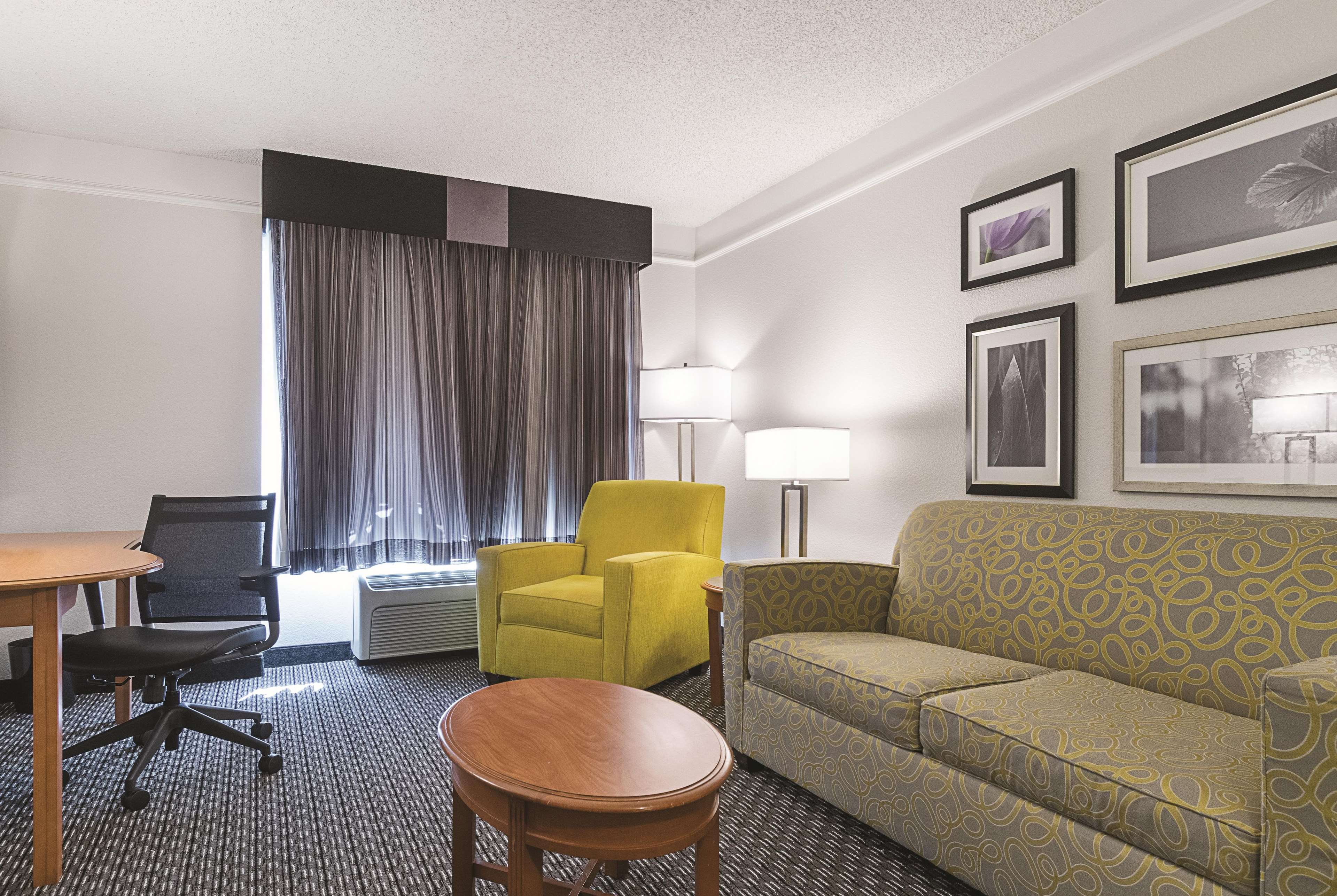 La Quinta Inn & Suites by Wyndham Phoenix Mesa West