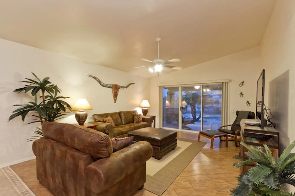Superstition Lake House by Casago