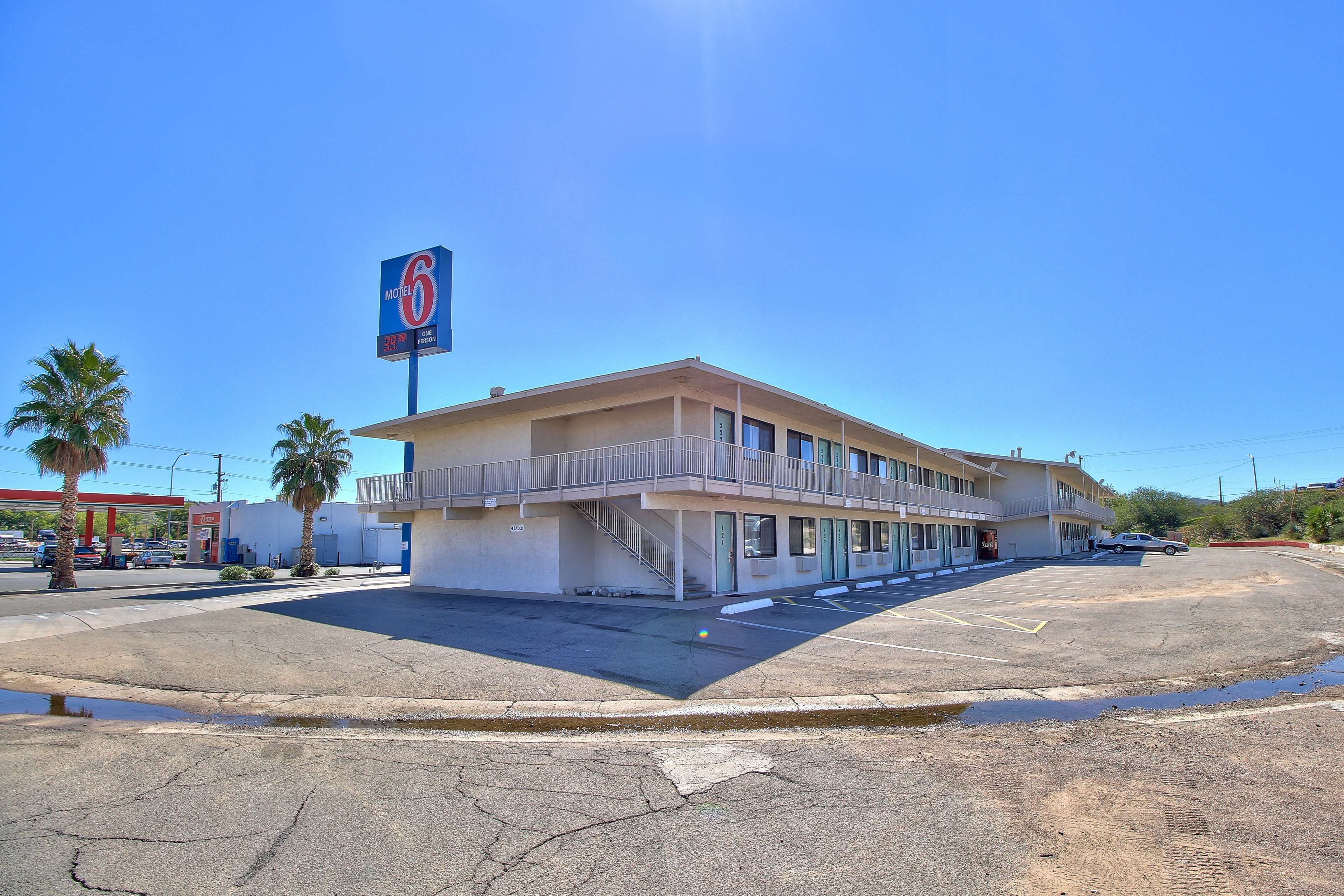 Motel 6 Nogales