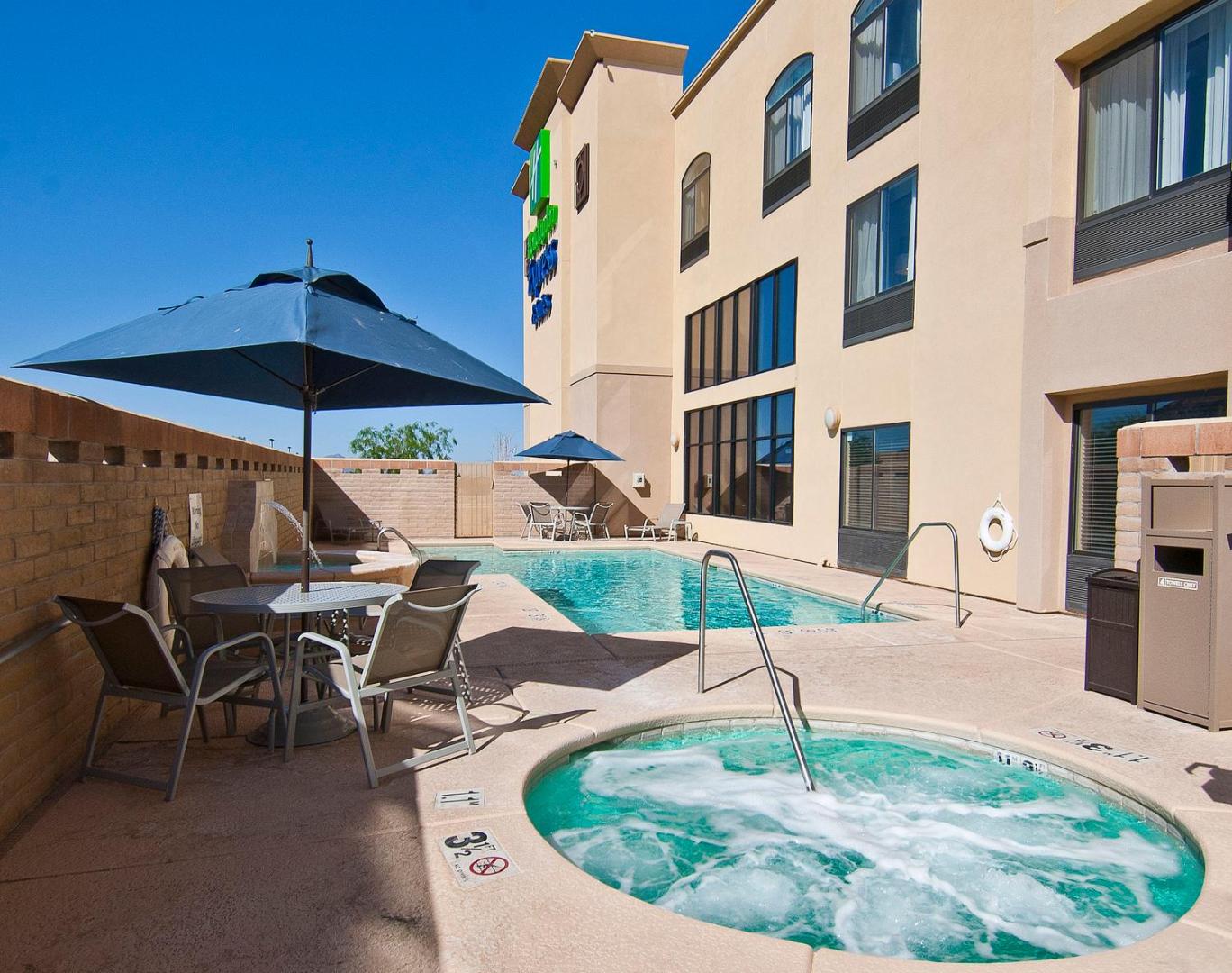 Holiday Inn Express Hotel & Suites Oro Valley - Tucson North