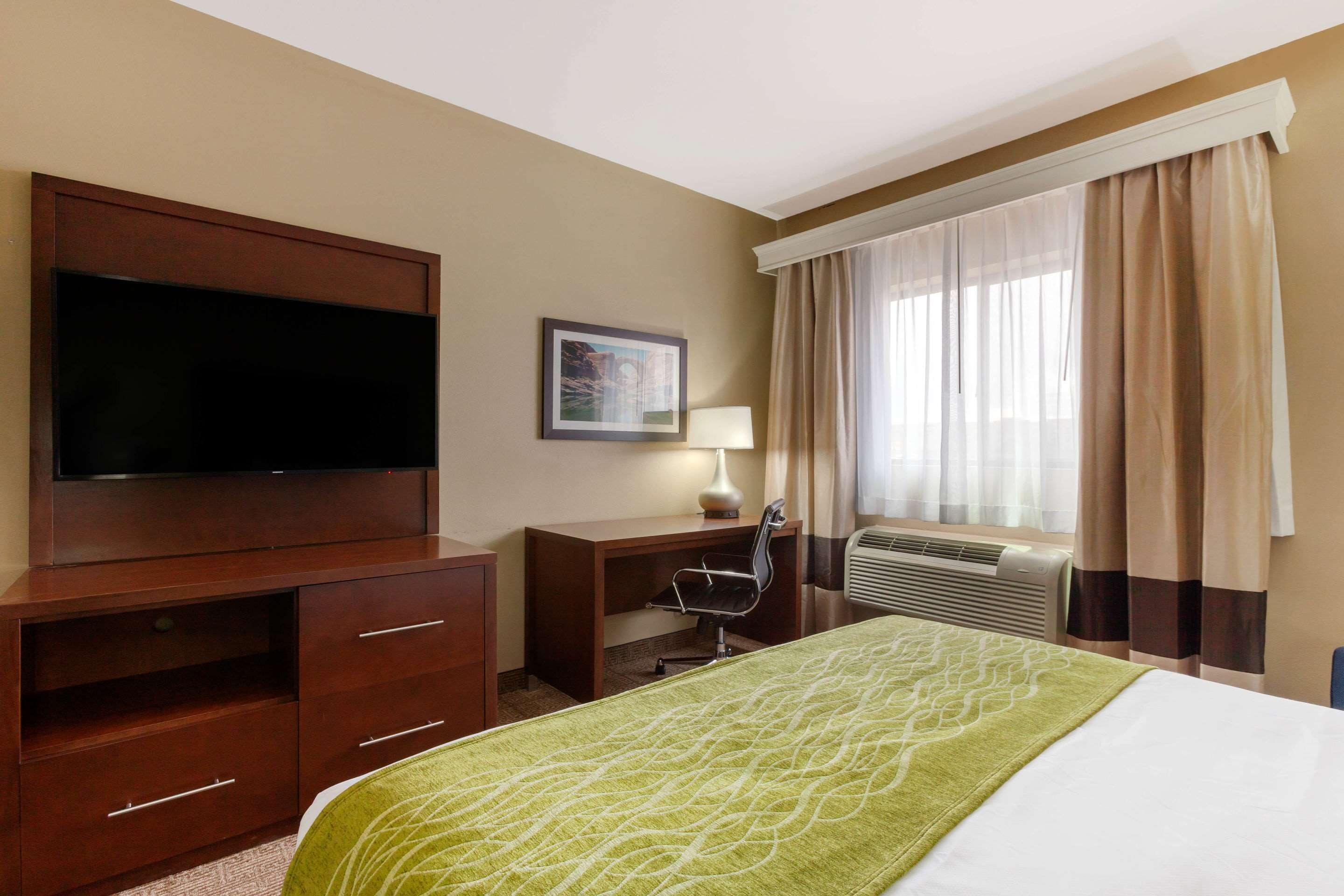 Comfort Inn & Suites Page At Lake Powell