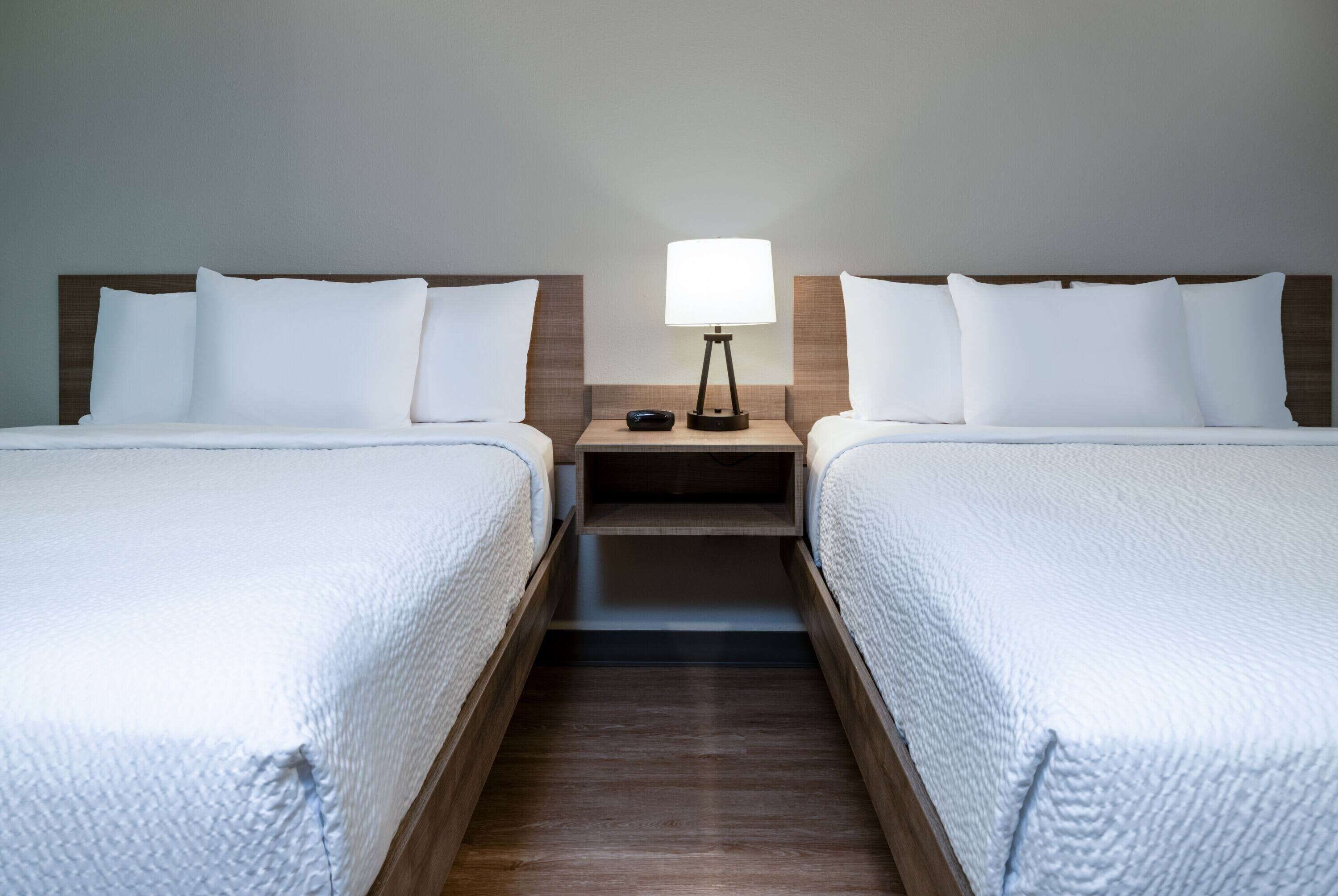 ECHO Suites Extended Stay by Wyndham Phoenix-Peoria/Glendale