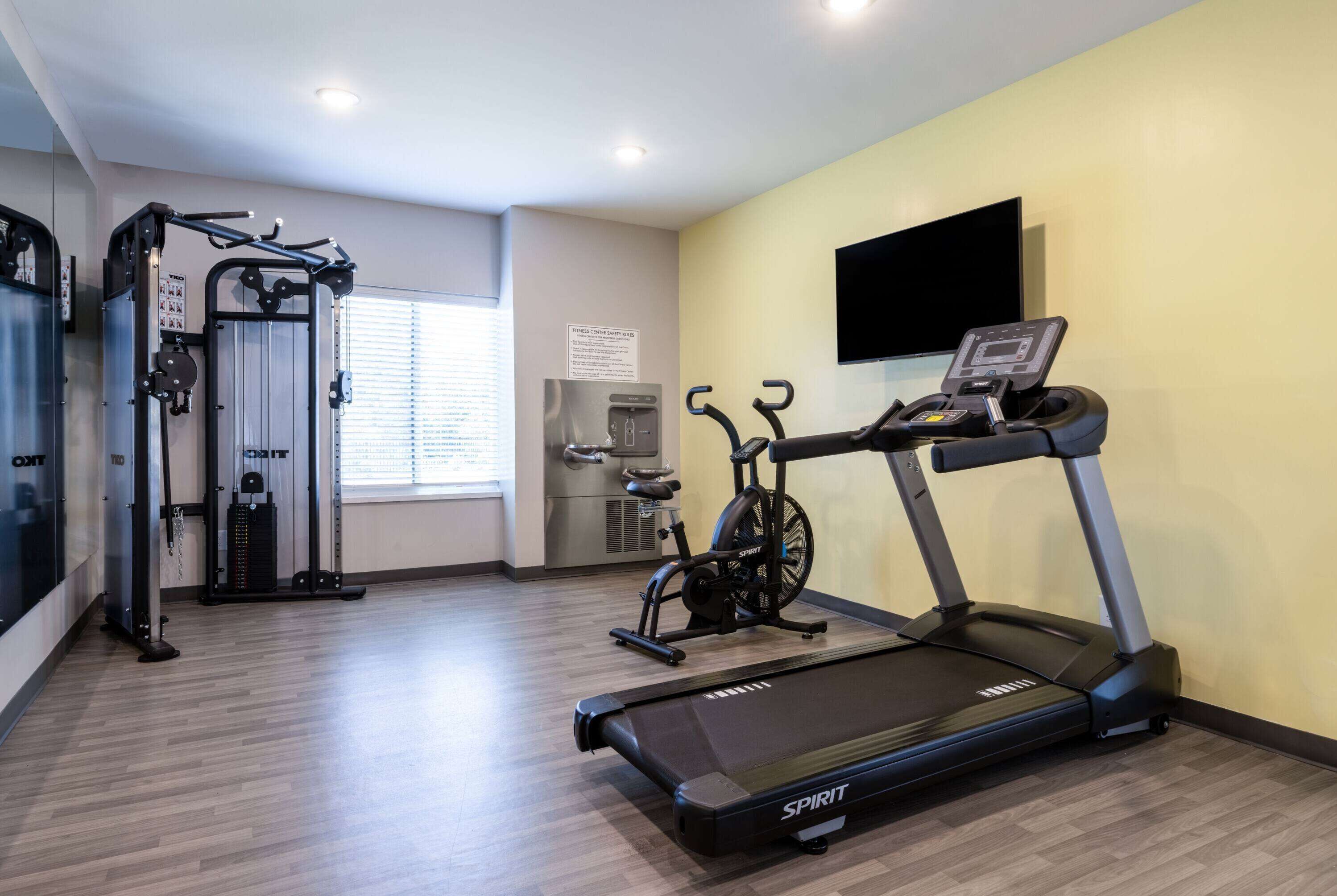 ECHO Suites Extended Stay by Wyndham Phoenix-Peoria/Glendale