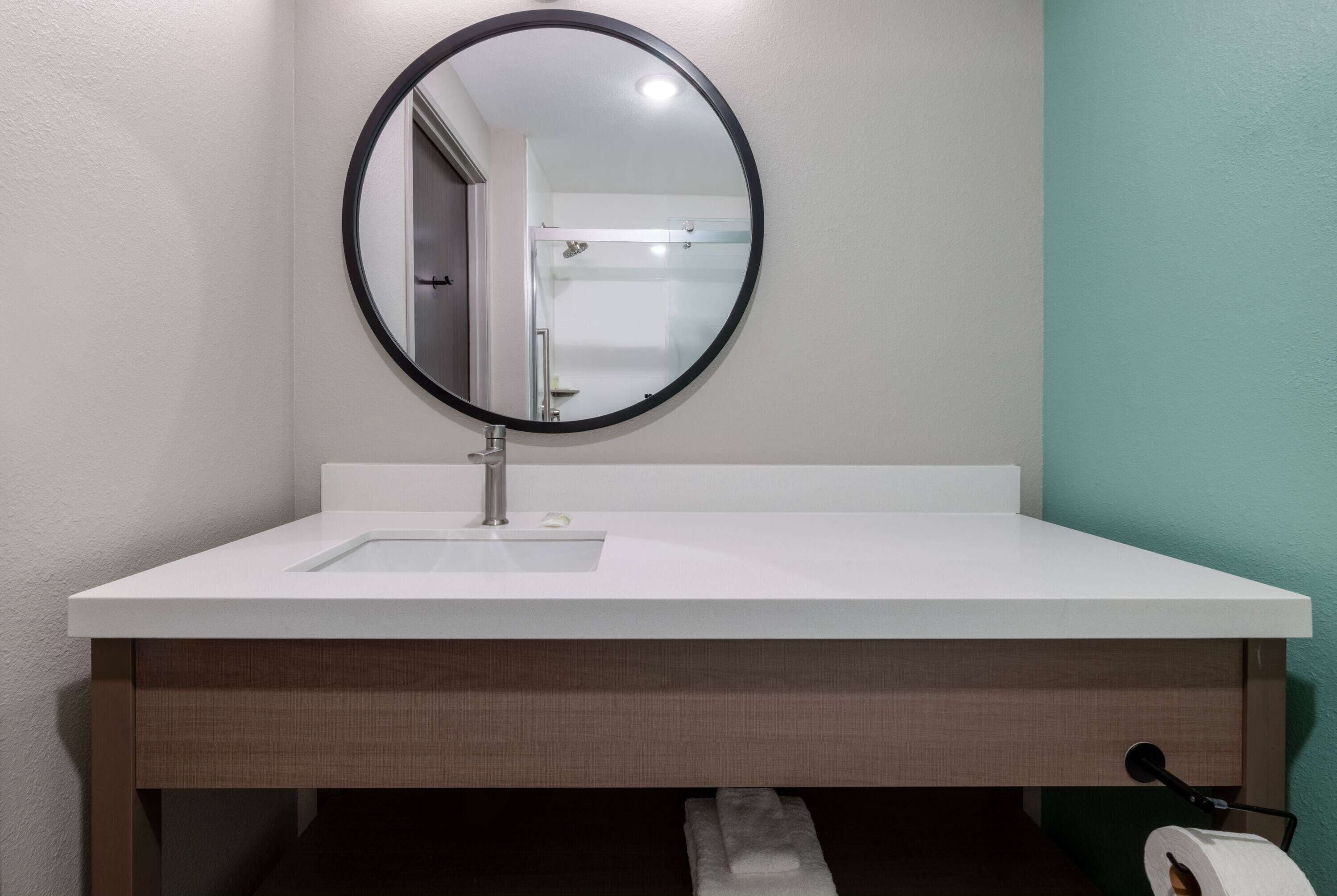 ECHO Suites Extended Stay by Wyndham Phoenix-Peoria/Glendale