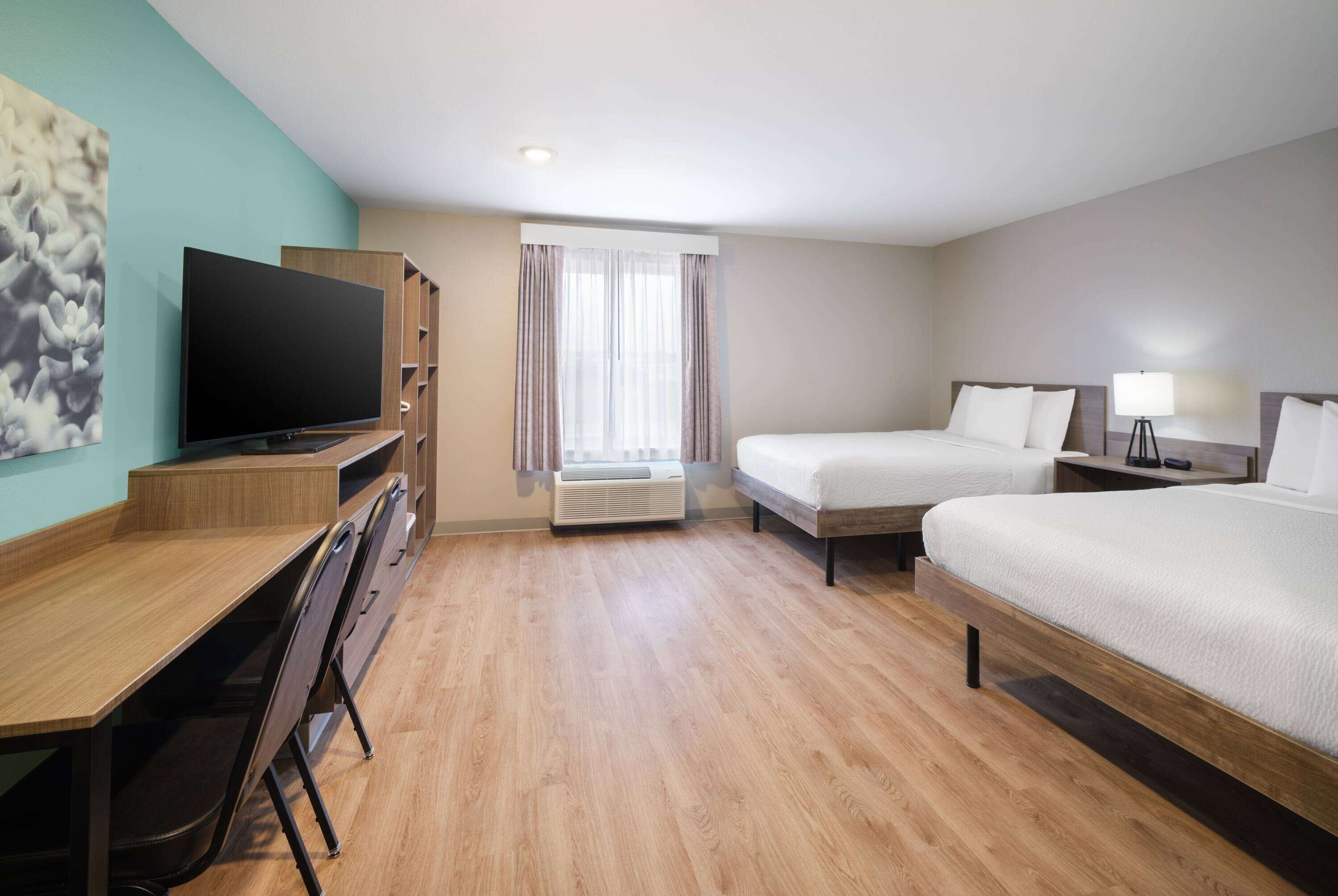 ECHO Suites Extended Stay by Wyndham Phoenix-Peoria/Glendale
