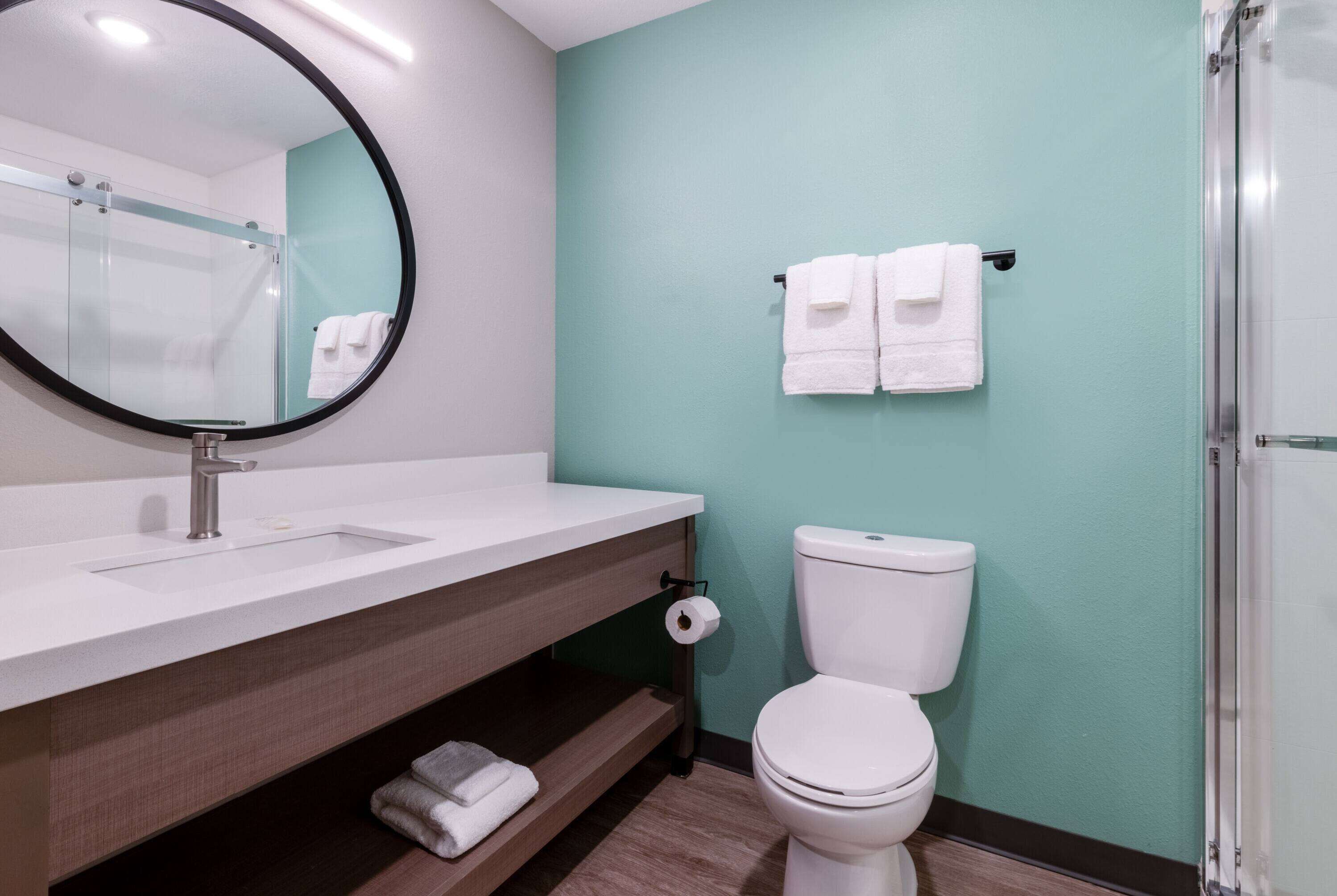 ECHO Suites Extended Stay by Wyndham Phoenix-Peoria/Glendale