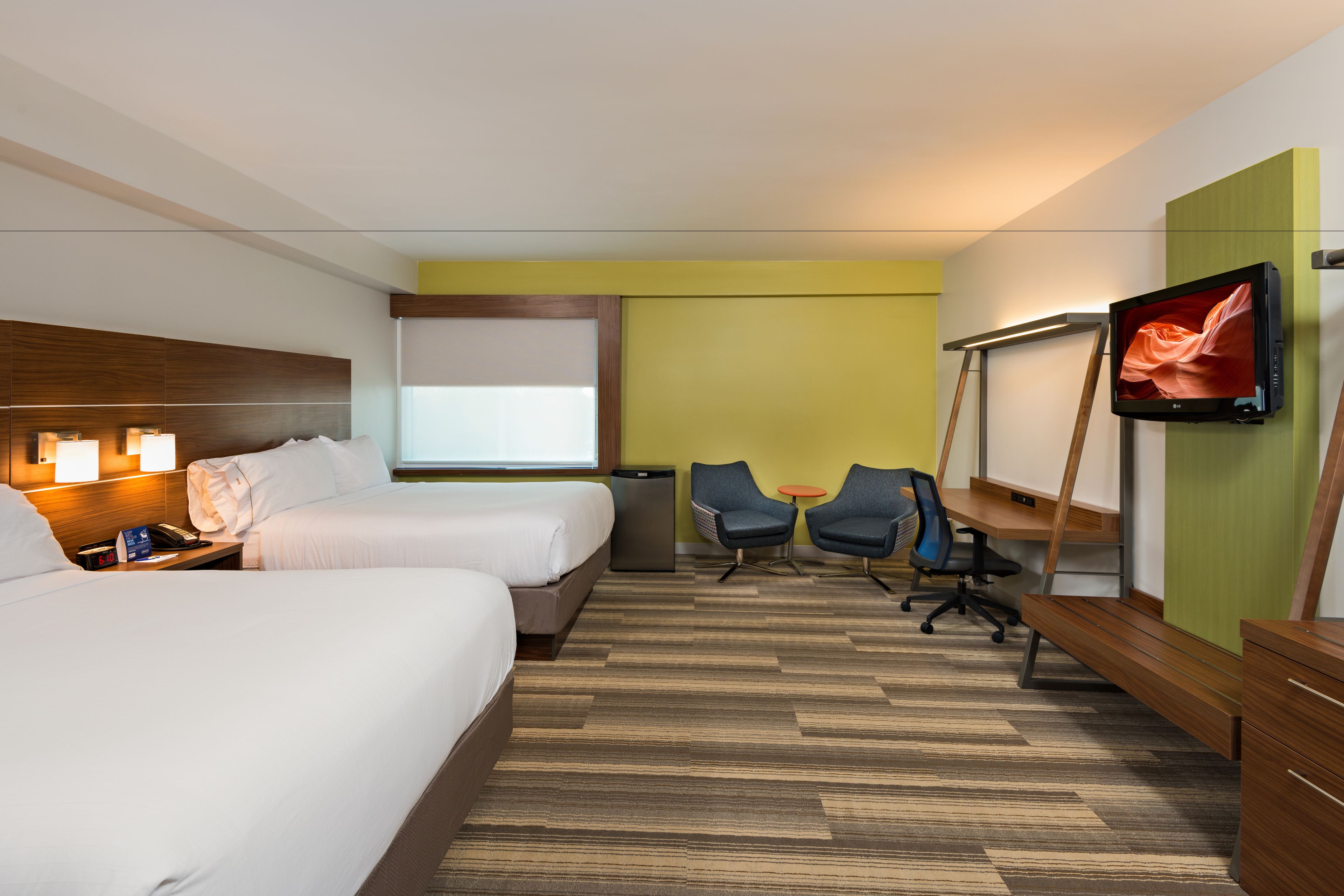 Holiday Inn Express & Suites Peoria North Glendale