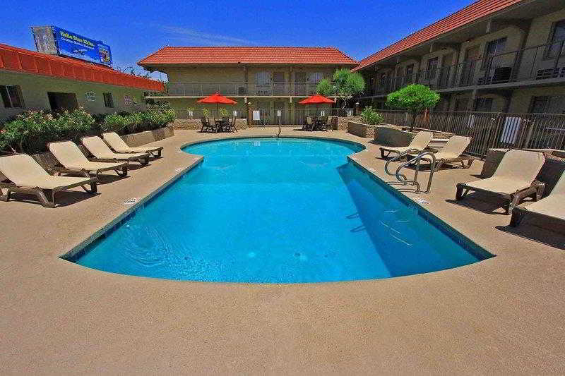 Extend-a-Suites - Phoenix Airport