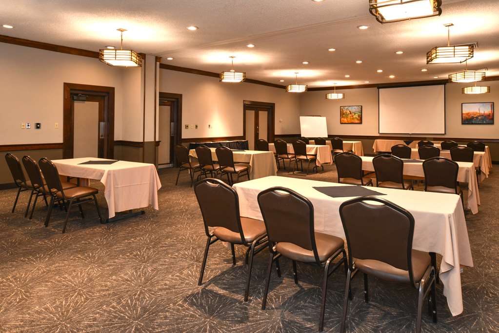 Extend-a-Suites - Phoenix Airport