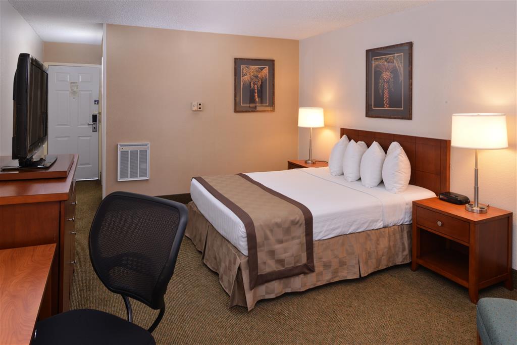 Extend-a-Suites - Phoenix Airport