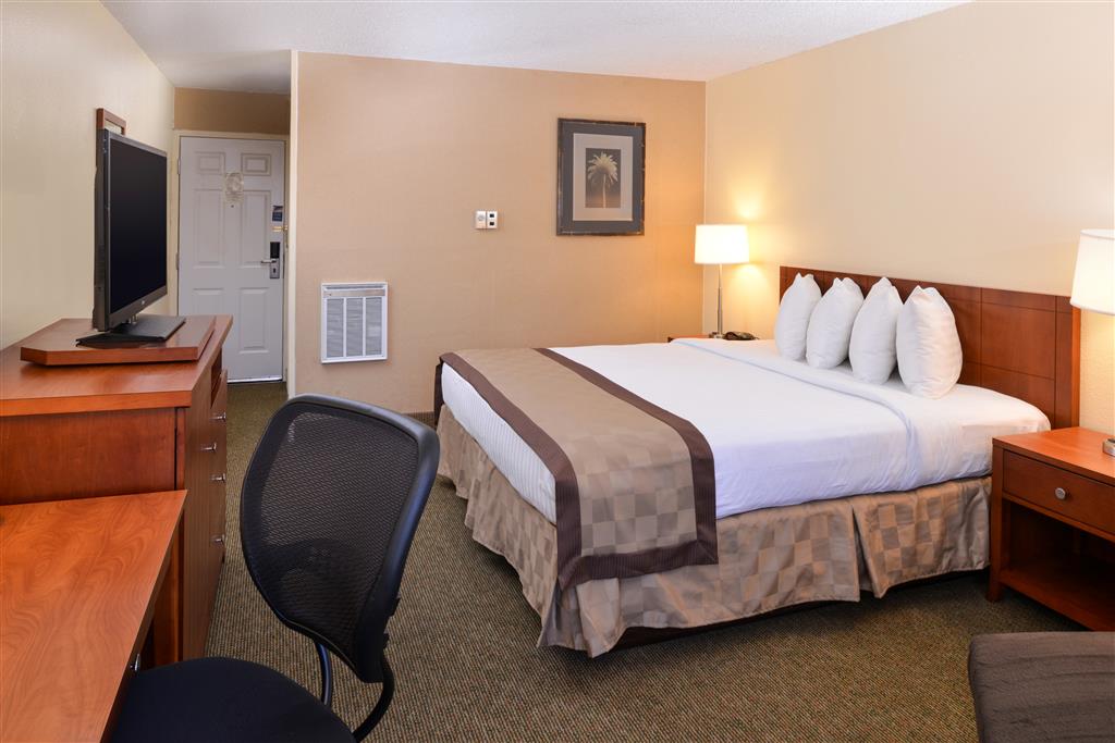 Extend-a-Suites - Phoenix Airport