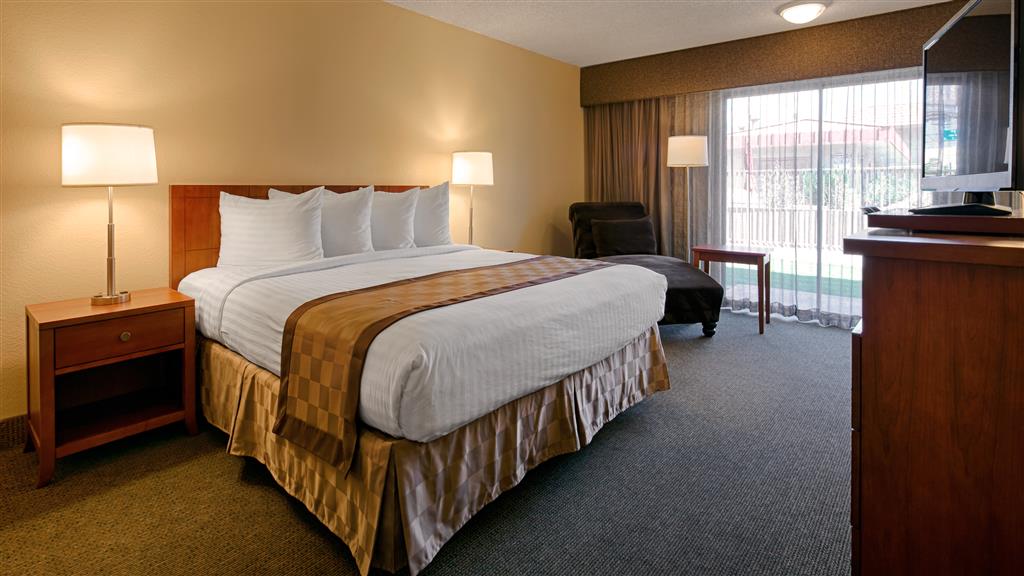 Extend-a-Suites - Phoenix Airport