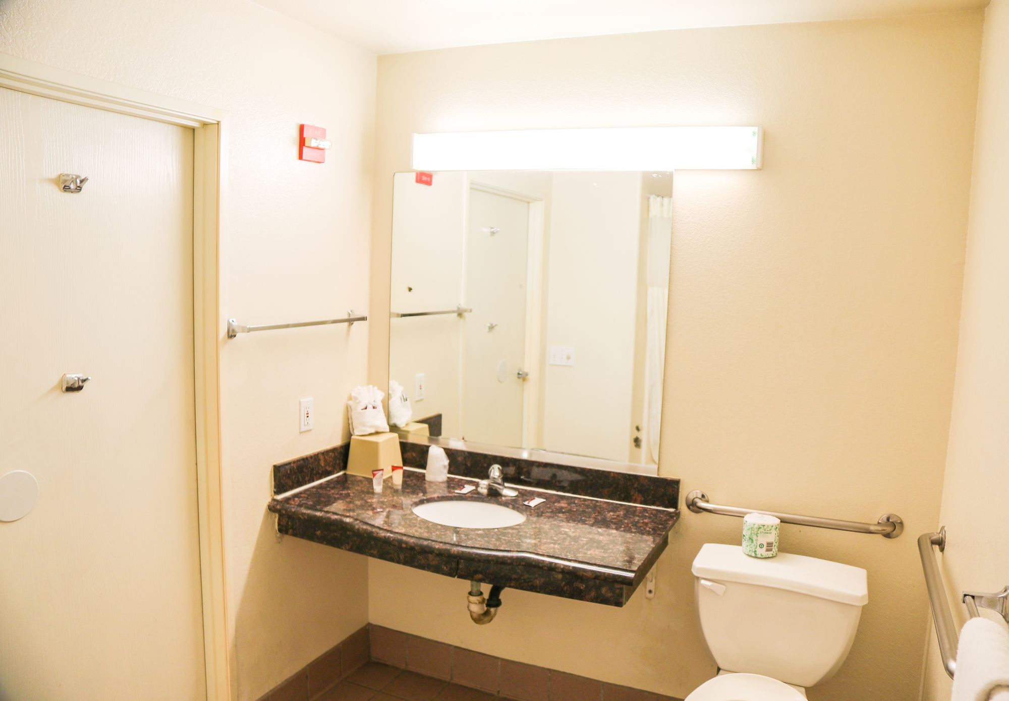 Budget Inn Suites