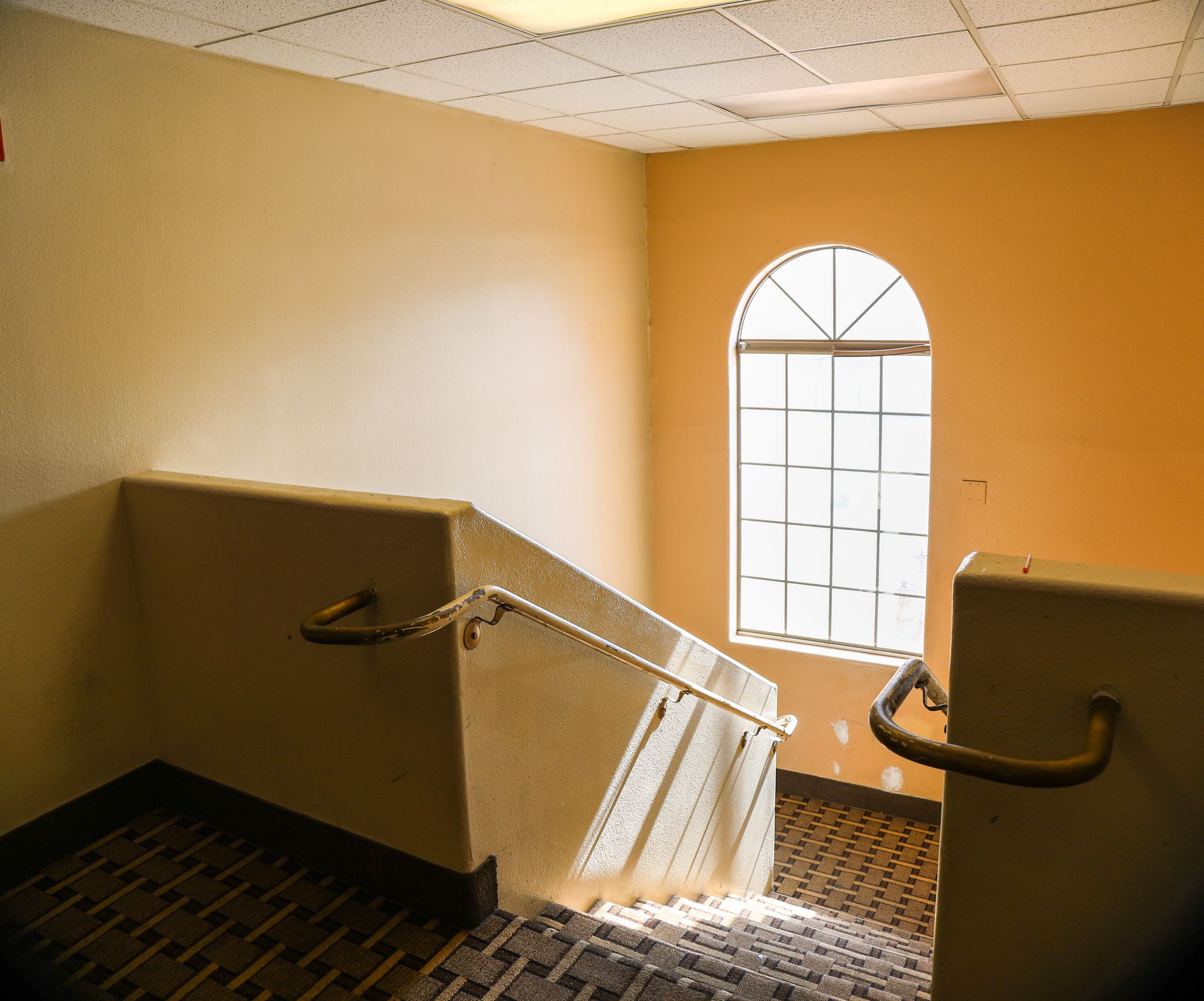 Budget Inn Suites