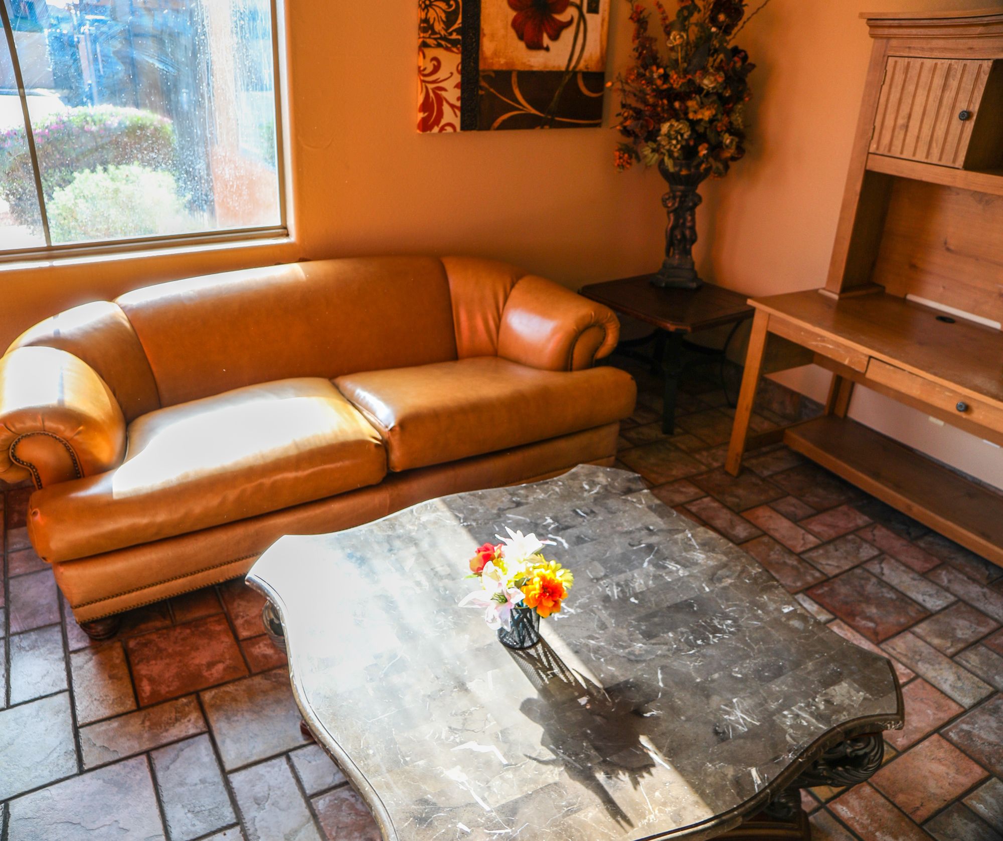 Budget Inn Suites