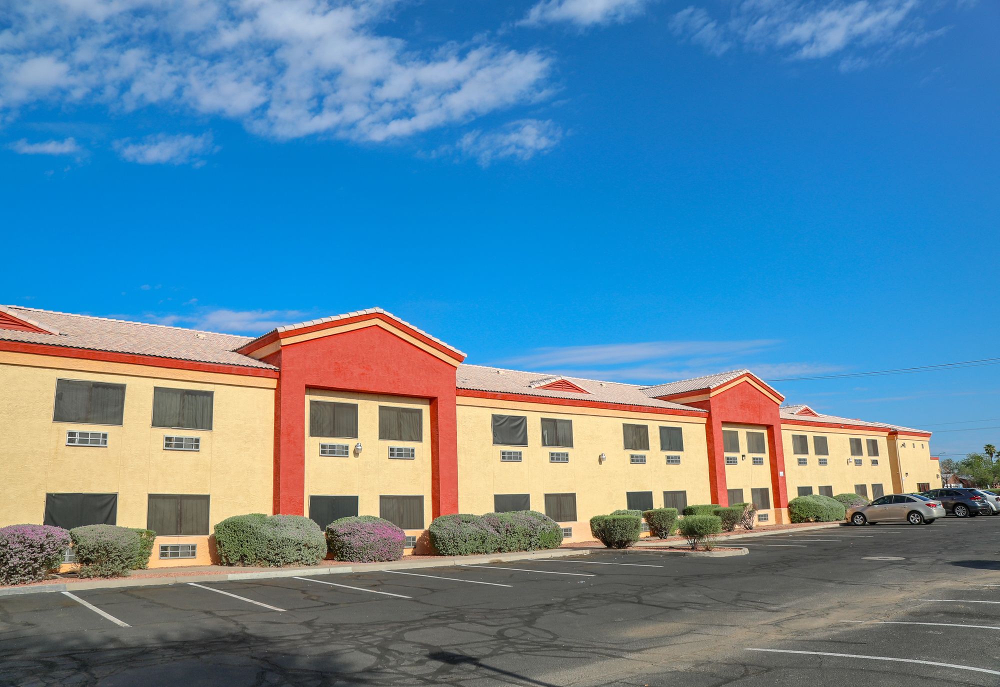 Budget Inn Suites
