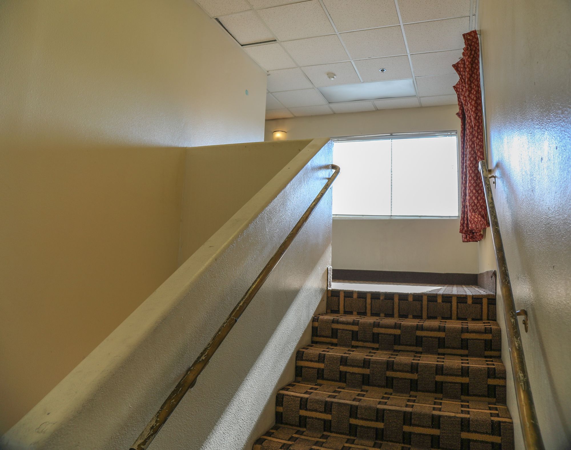 Budget Inn Suites