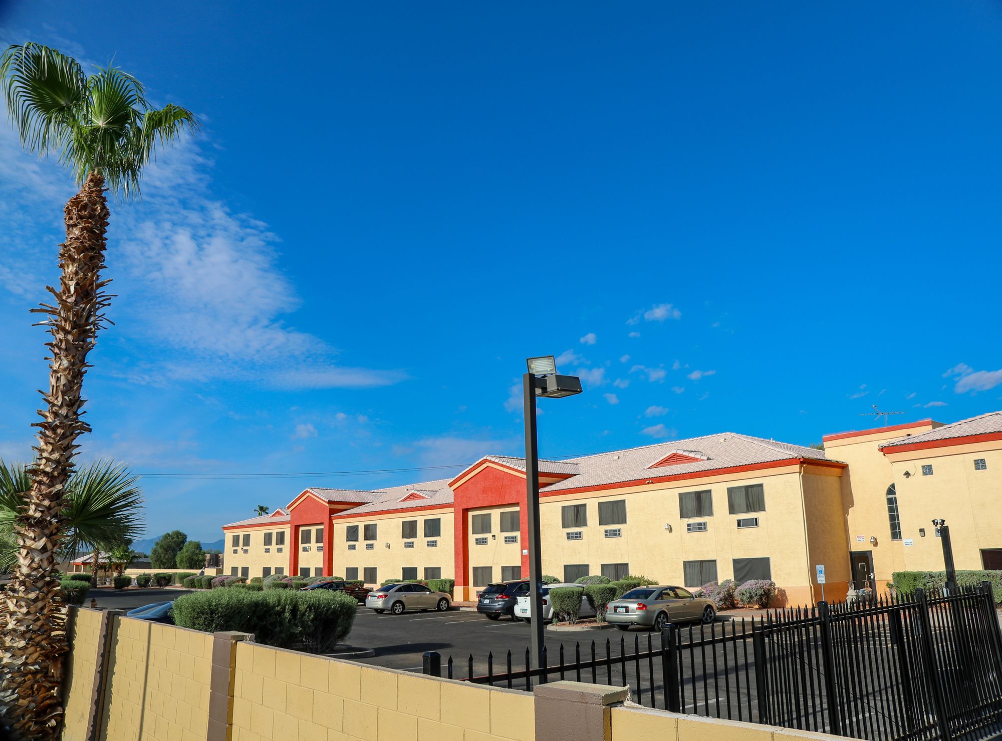 Budget Inn Suites