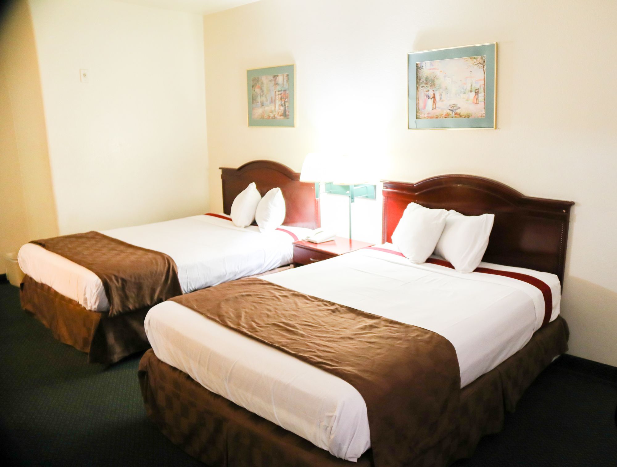 Budget Inn Suites
