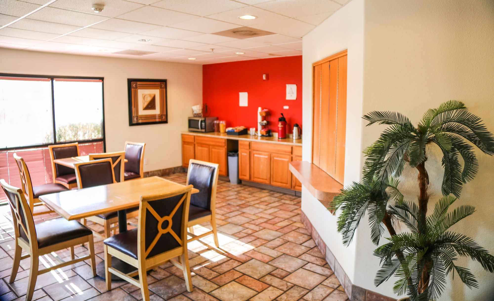 Budget Inn Suites