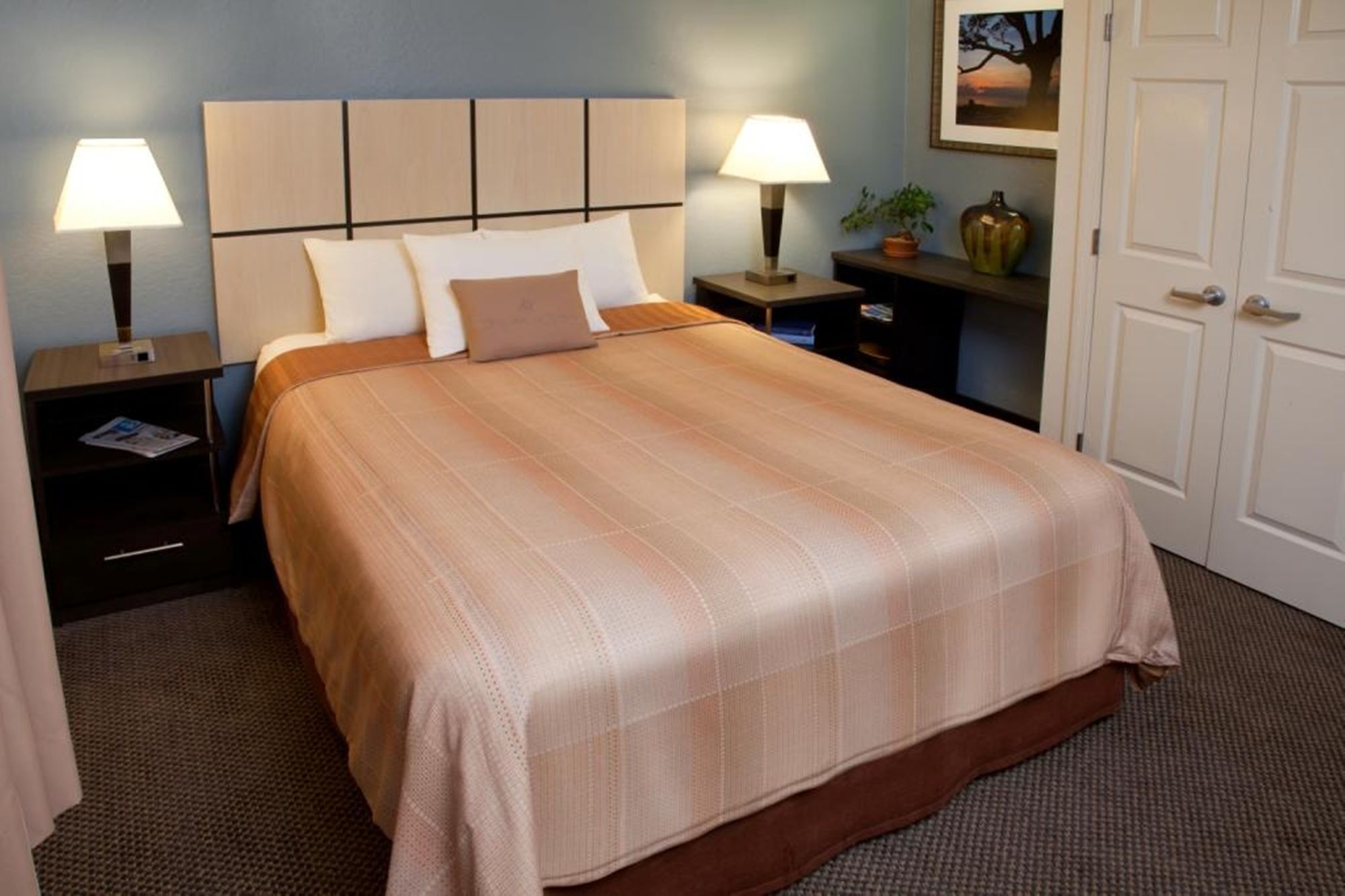 Sonesta Simply Suites Phoenix Glendale
