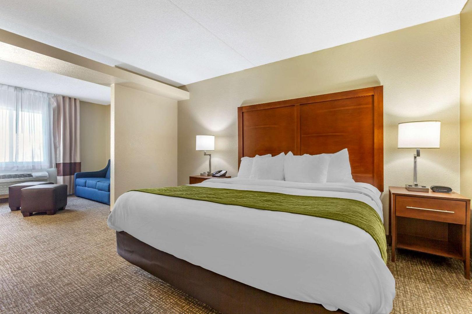 Comfort Inn & Suites