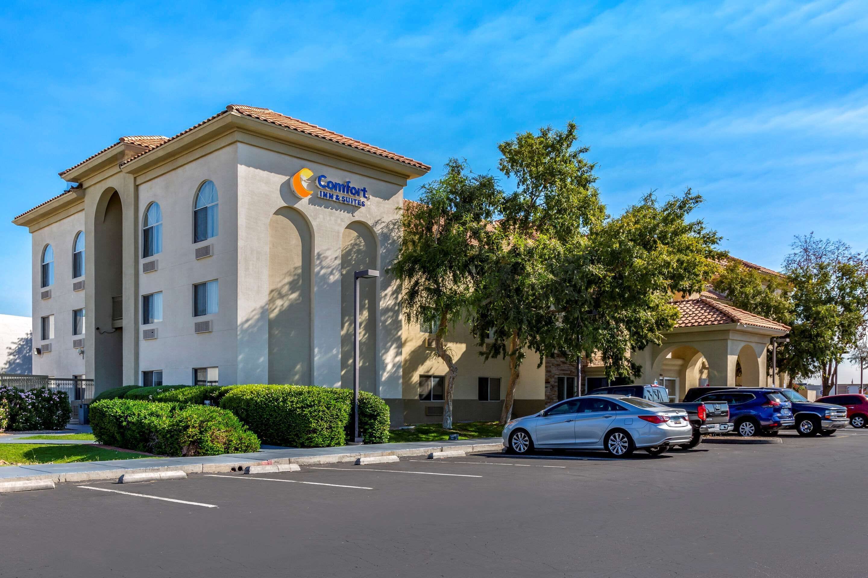 Comfort Inn & Suites
