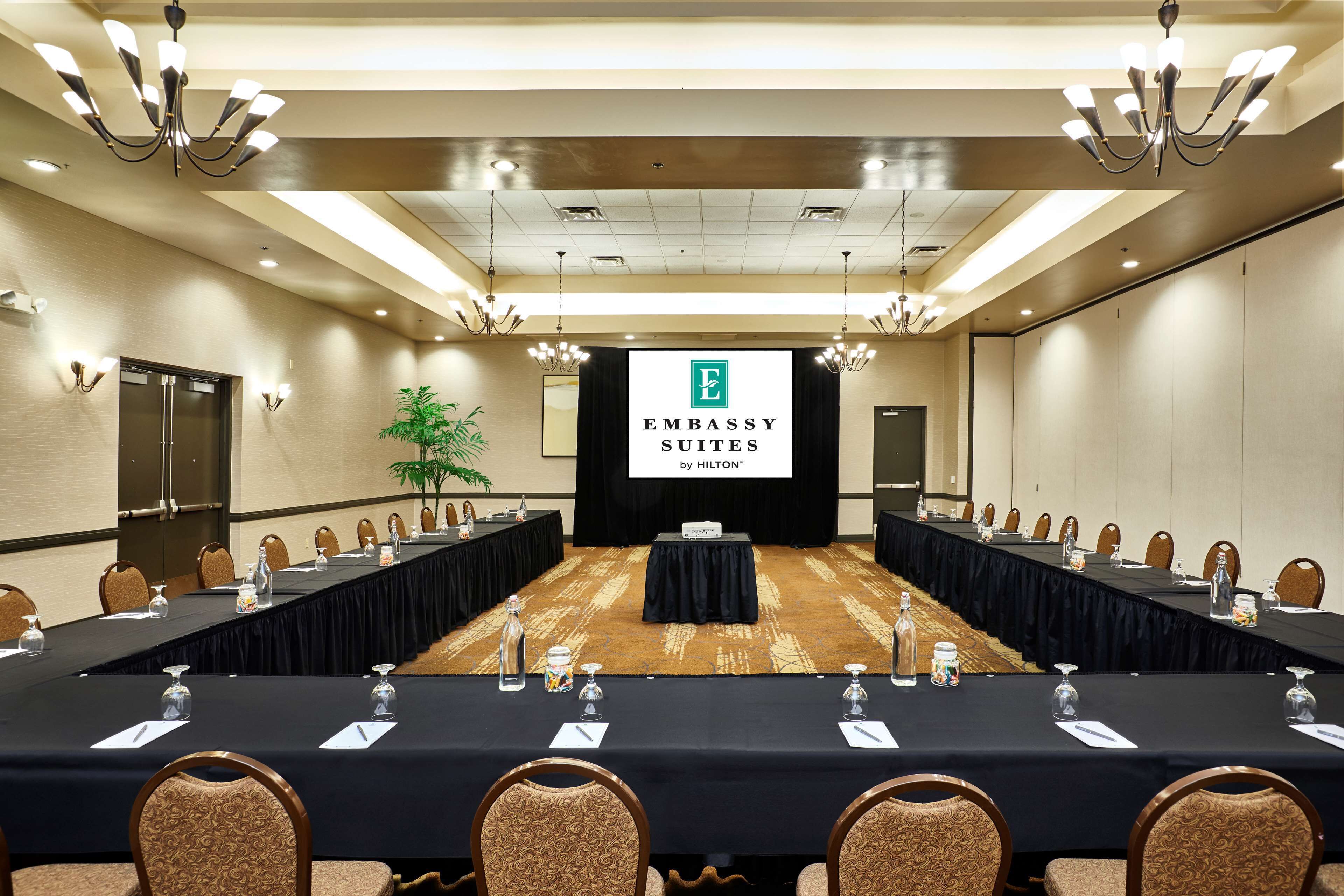 Embassy Suites by Hilton Phoenix Scottsdale
