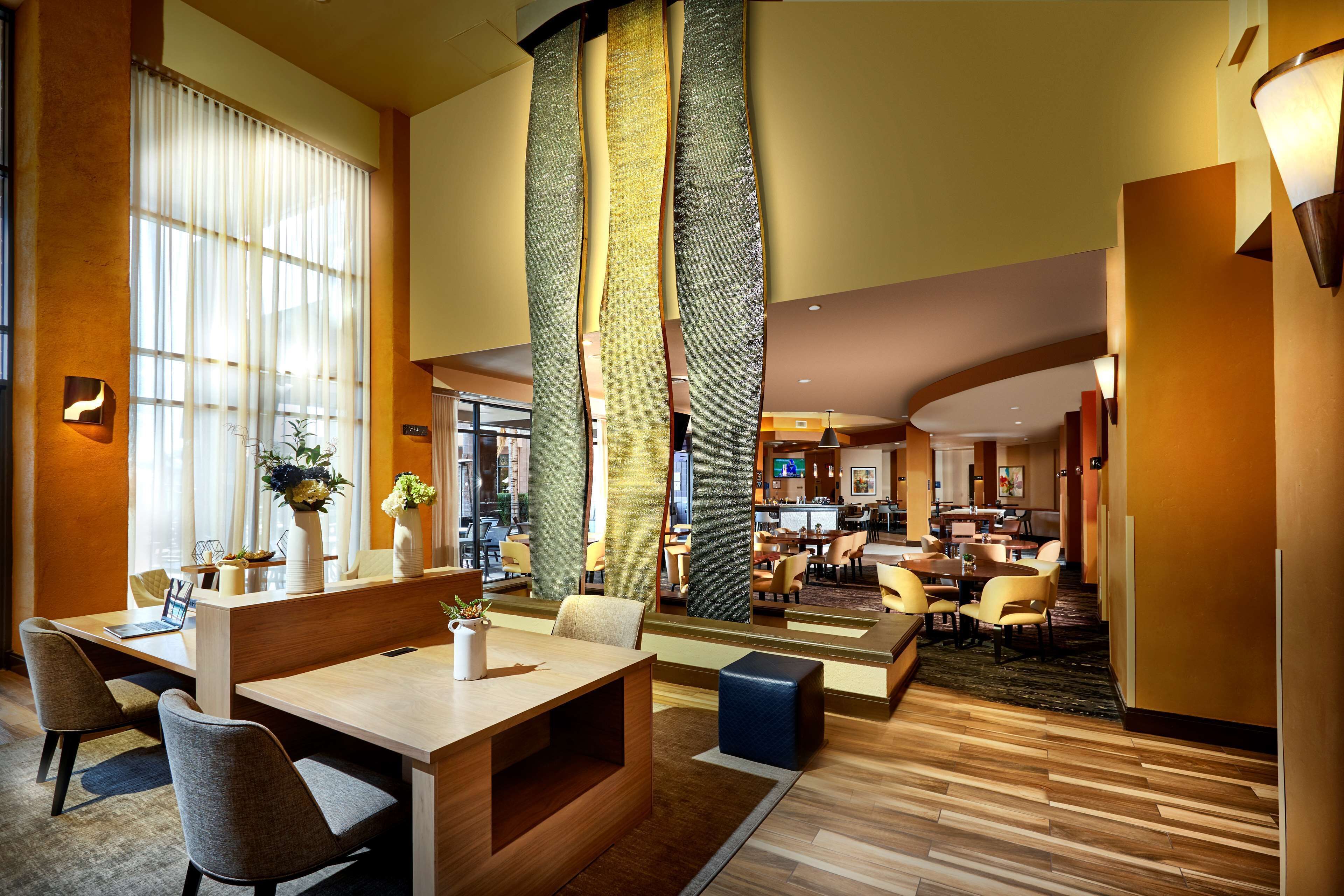 Embassy Suites by Hilton Phoenix Scottsdale