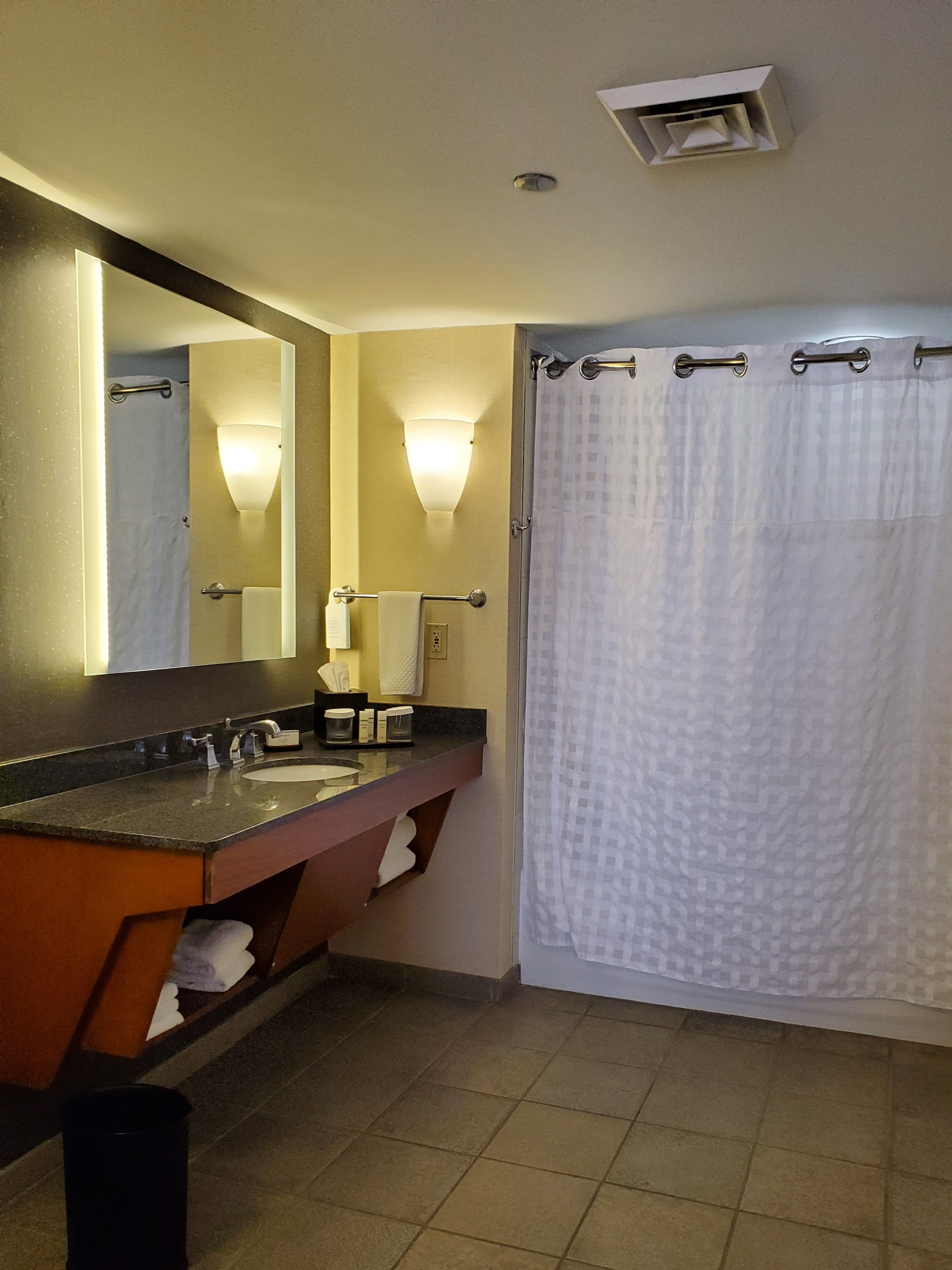 Embassy Suites by Hilton Phoenix Scottsdale