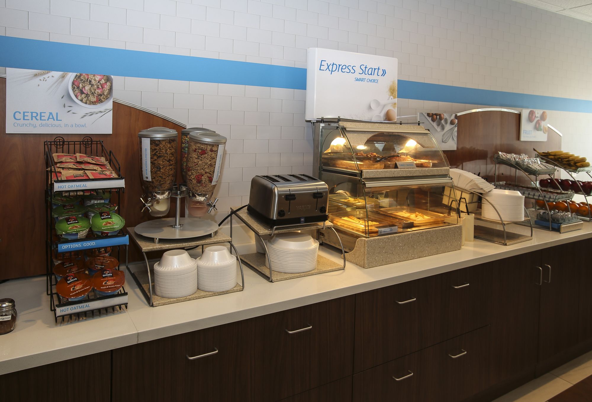 Holiday Inn Express & Suites Phoenix Airport