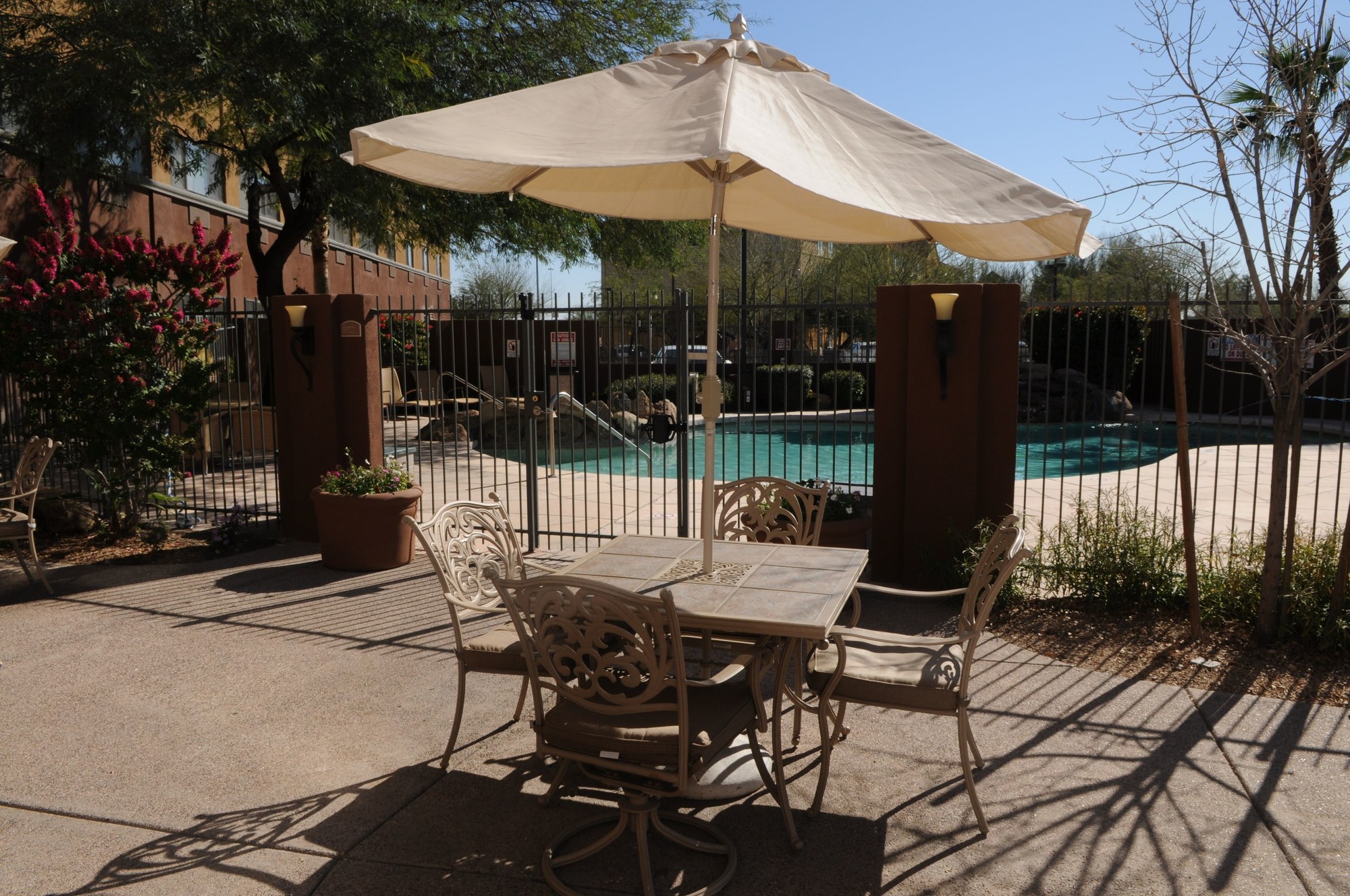 Holiday Inn Express & Suites Phoenix/Chandler (Ahwatukee)