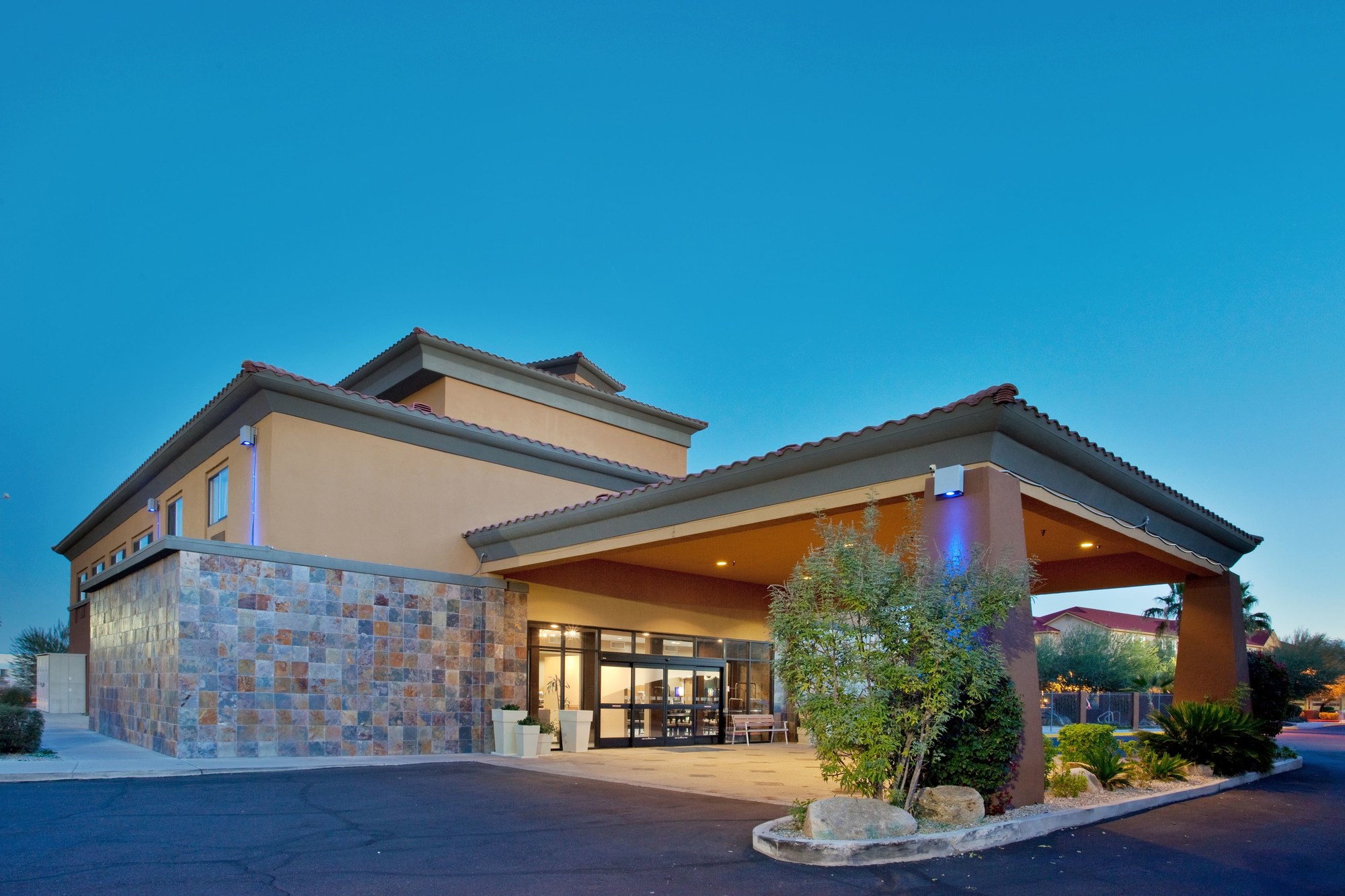 Holiday Inn Express & Suites Phoenix/Chandler (Ahwatukee)