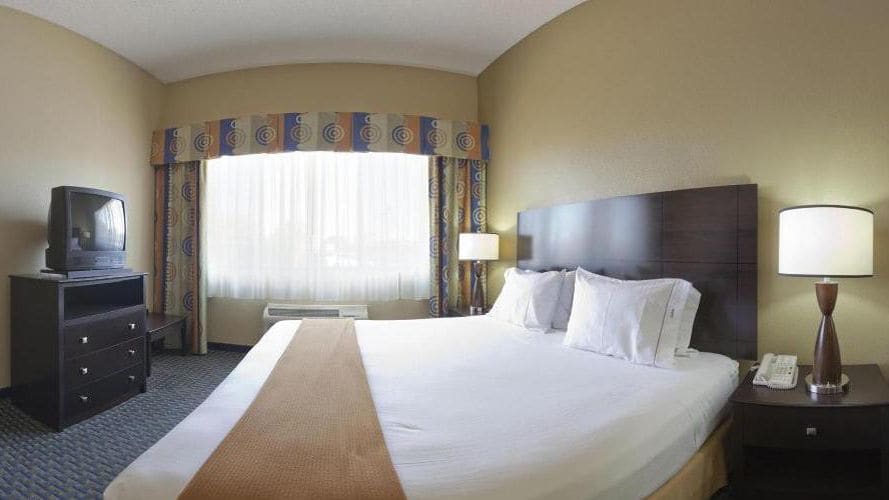 Holiday Inn Express & Suites Phoenix/Chandler (Ahwatukee)