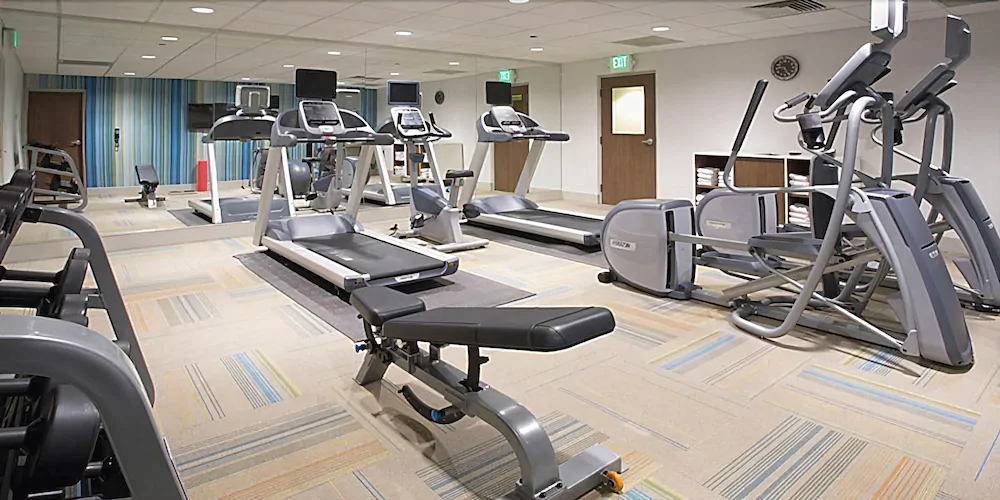 Holiday Inn Express & Suites Phoenix North - Happy Valley