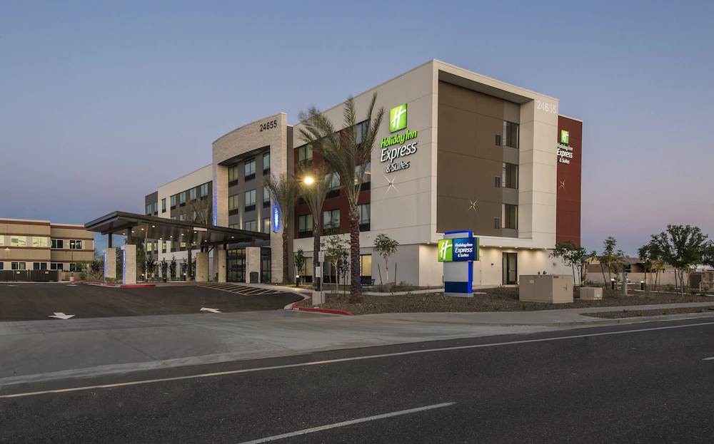 Holiday Inn Express & Suites Phoenix North - Happy Valley