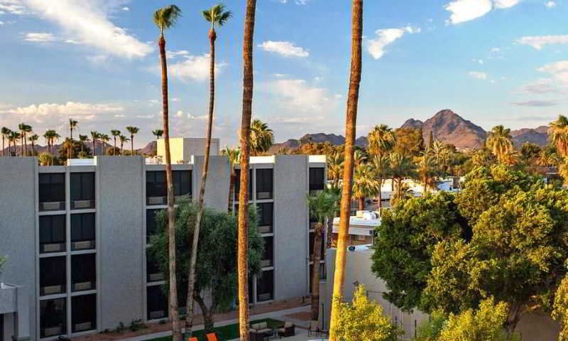 Hotel 502