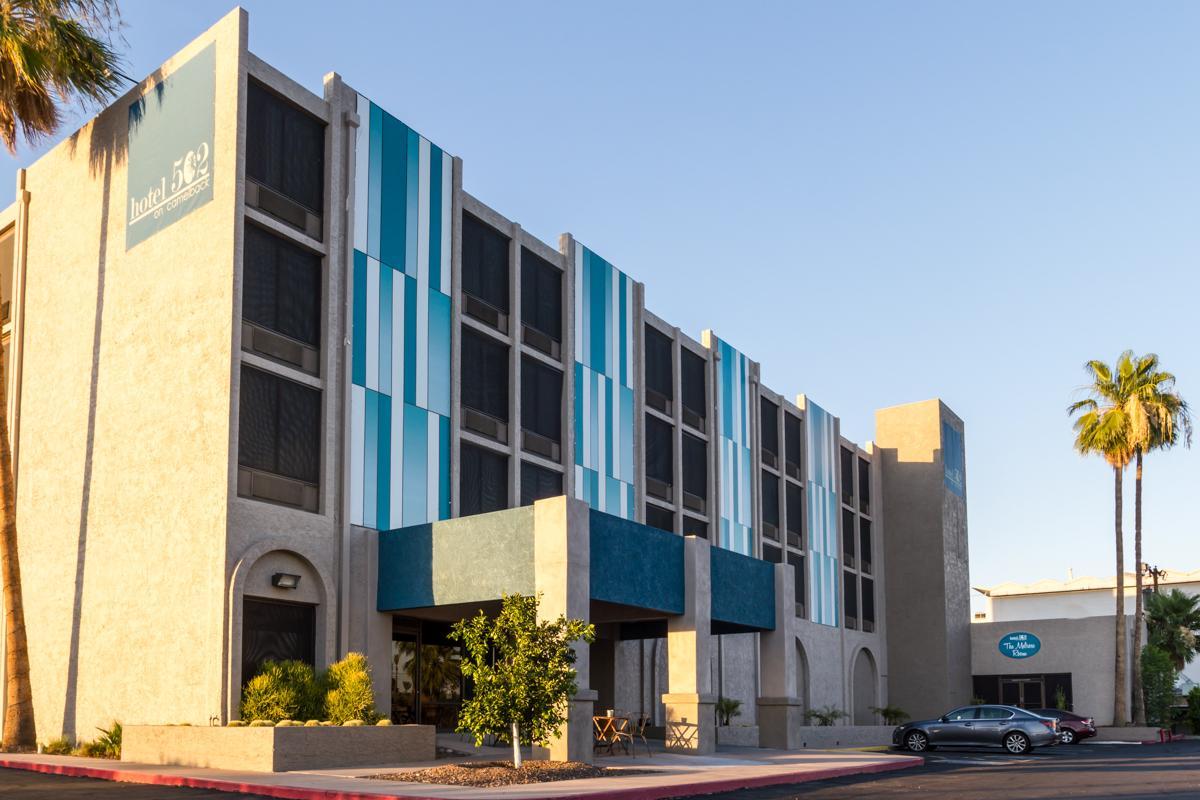 Hotel 502